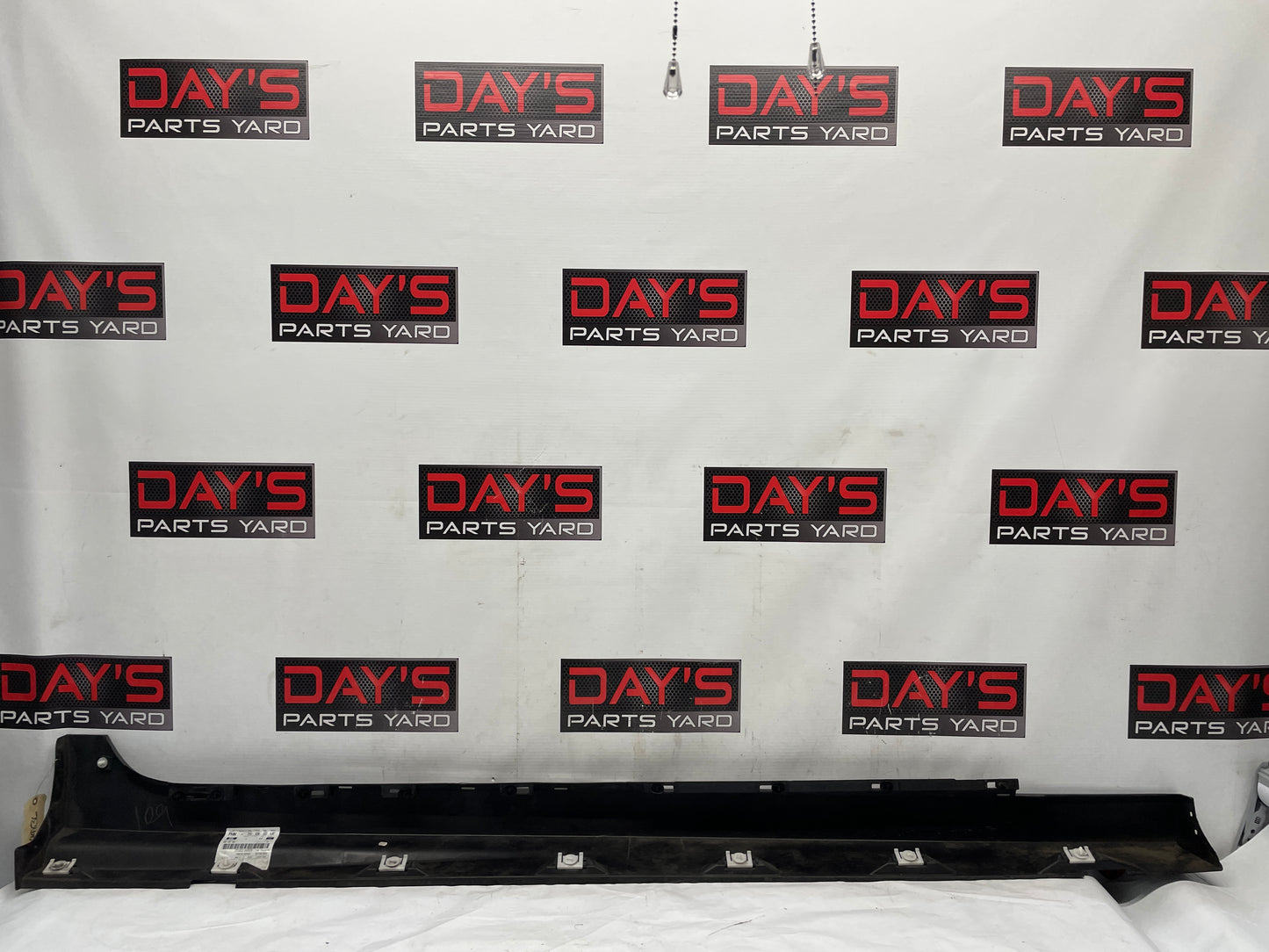 2016 Chevy SS Sedan LH Driver Rocker Molding Side Skirt Panel Trim Black OEM - Day's Parts Yard