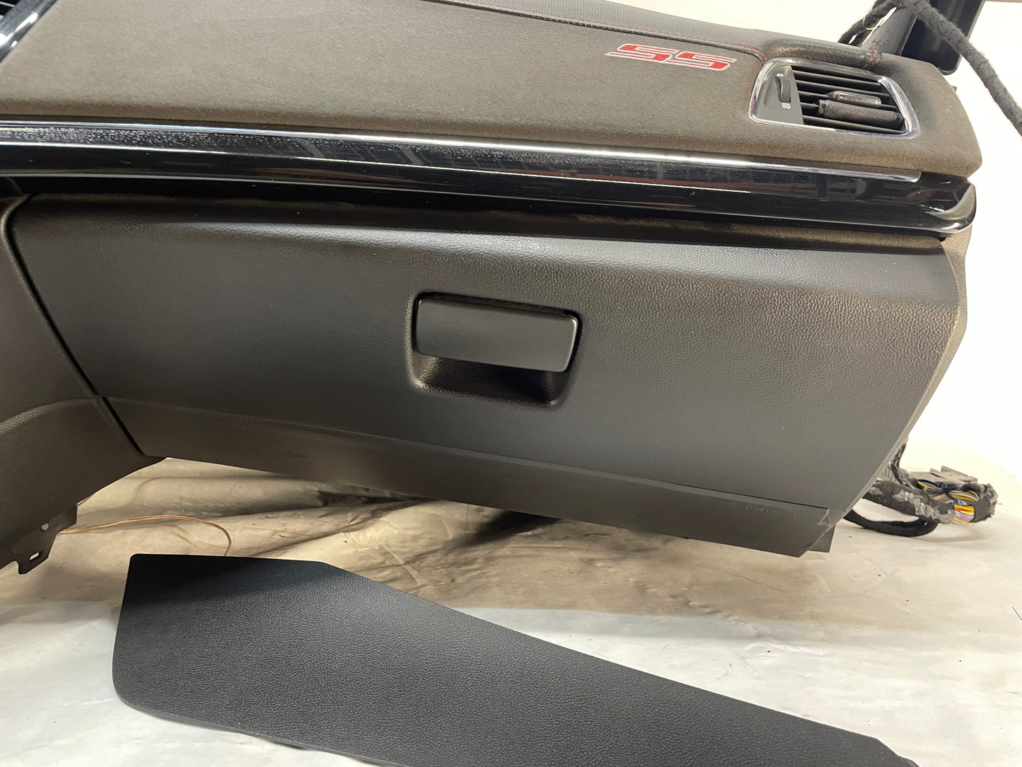 2015 Chevy SS Sedan Complete Dash & Center Console w/ Shifter OEM