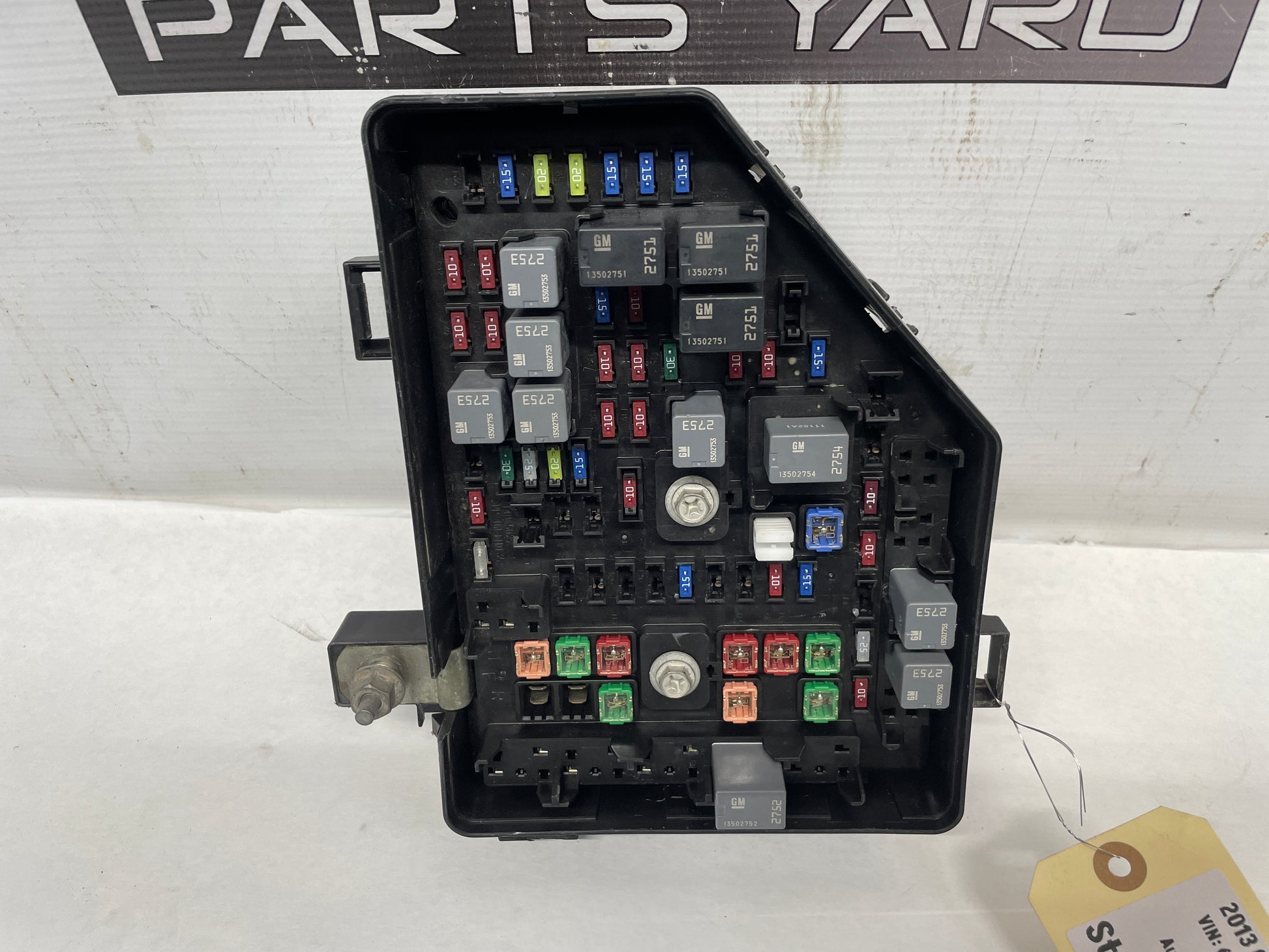 2013 Chevy Caprice Engine Bay Fuse Relay Junction Box Block OEM - Day's Parts Yard