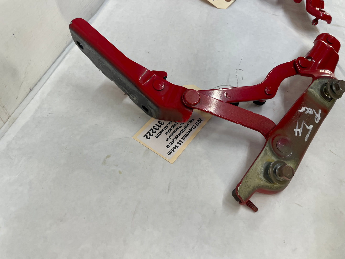 2017 Chevy SS Sedan RH & LH Trunk Hinges OEM - Day's Parts Yard