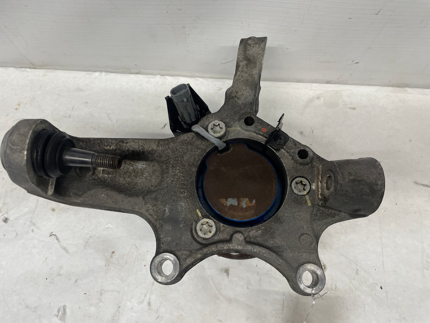 2008 Chevy Corvette LH Driver Front Suspension Spindle Knuckle Hub OEM - Day's Parts Yard