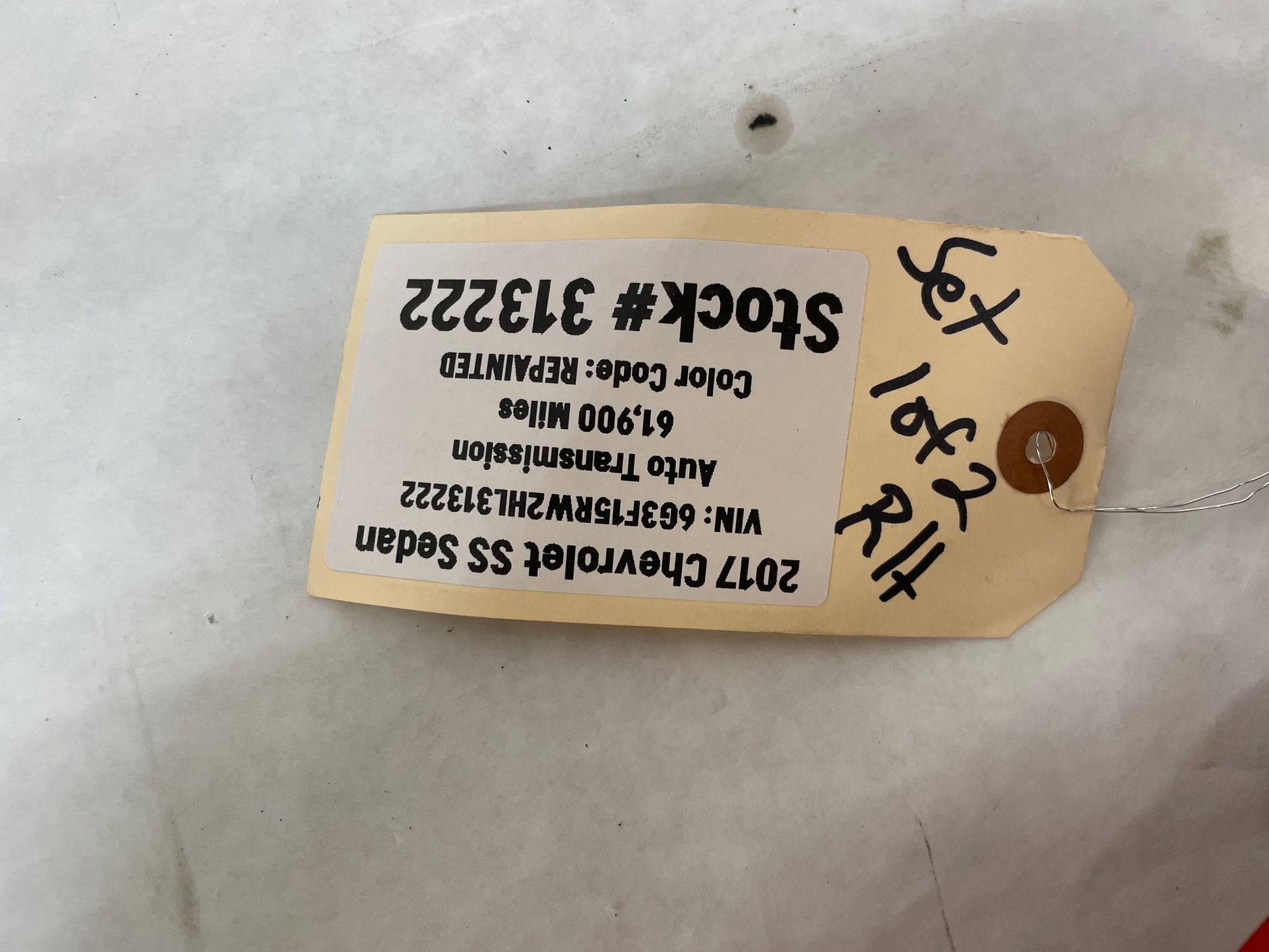 2017 Chevy SS Sedan RH & LH Trunk Hinges OEM - Day's Parts Yard