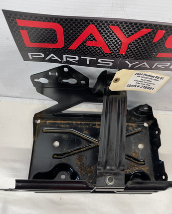 2009 Pontiac G8 GT Battery Tray Mount Bracket OEM