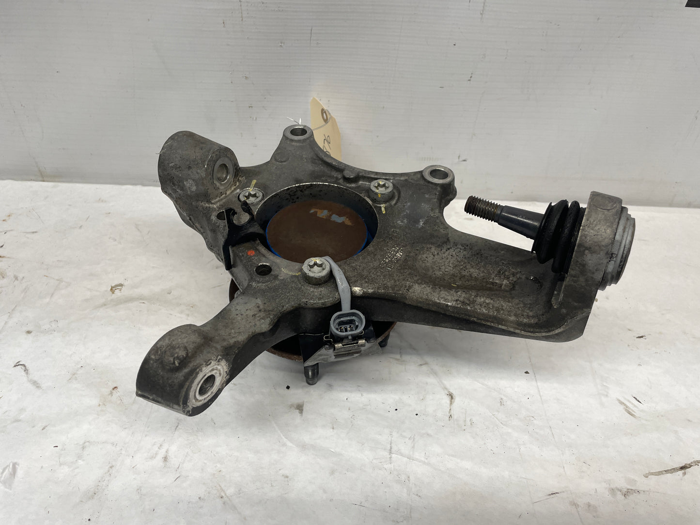 2008 Chevy Corvette LH Driver Front Suspension Spindle Knuckle Hub OEM - Day's Parts Yard