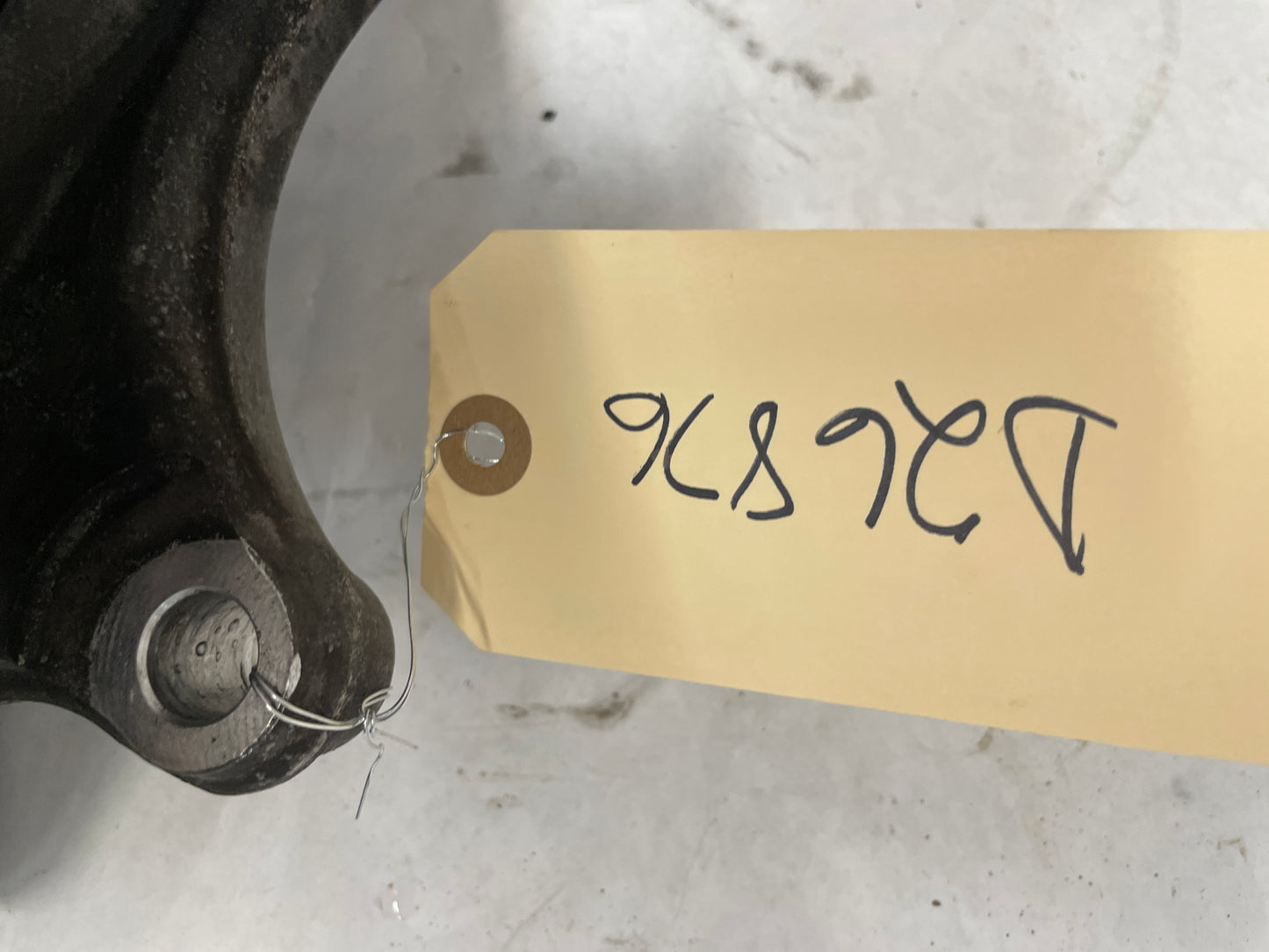 2008 Chevy Corvette LH Driver Front Suspension Spindle Knuckle Hub OEM - Day's Parts Yard