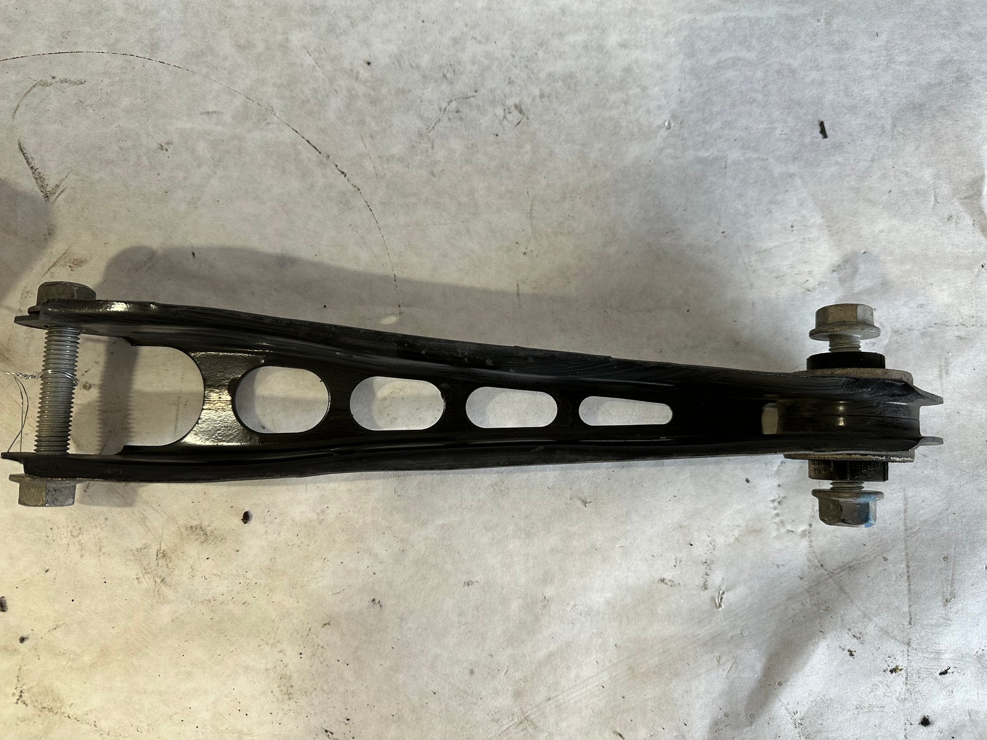2017 Chevy Camaro ZL1 Rear LH Driver Control Arm OEM - Day's Parts Yard