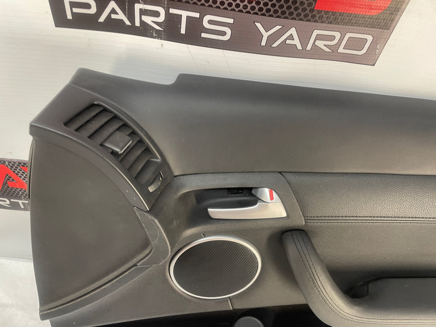 2009 Pontiac G8 RH Passenger Front Interior Door Panel Trim OEM