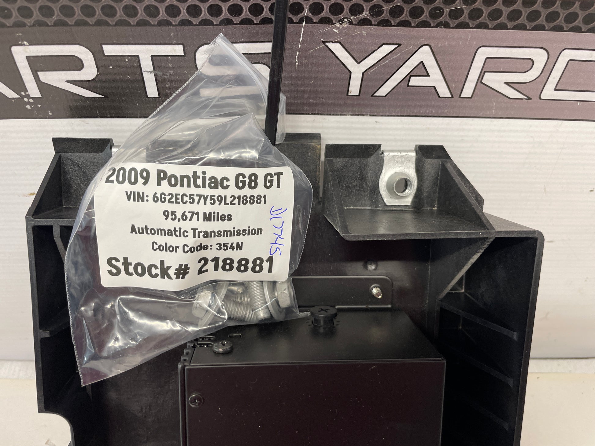 2009 Pontiac G8 Radio Stereo Amplifier Bracket Mount OEM - Day's Parts Yard