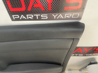 2009 Pontiac G8 RH Passenger Front Interior Door Panel Trim OEM