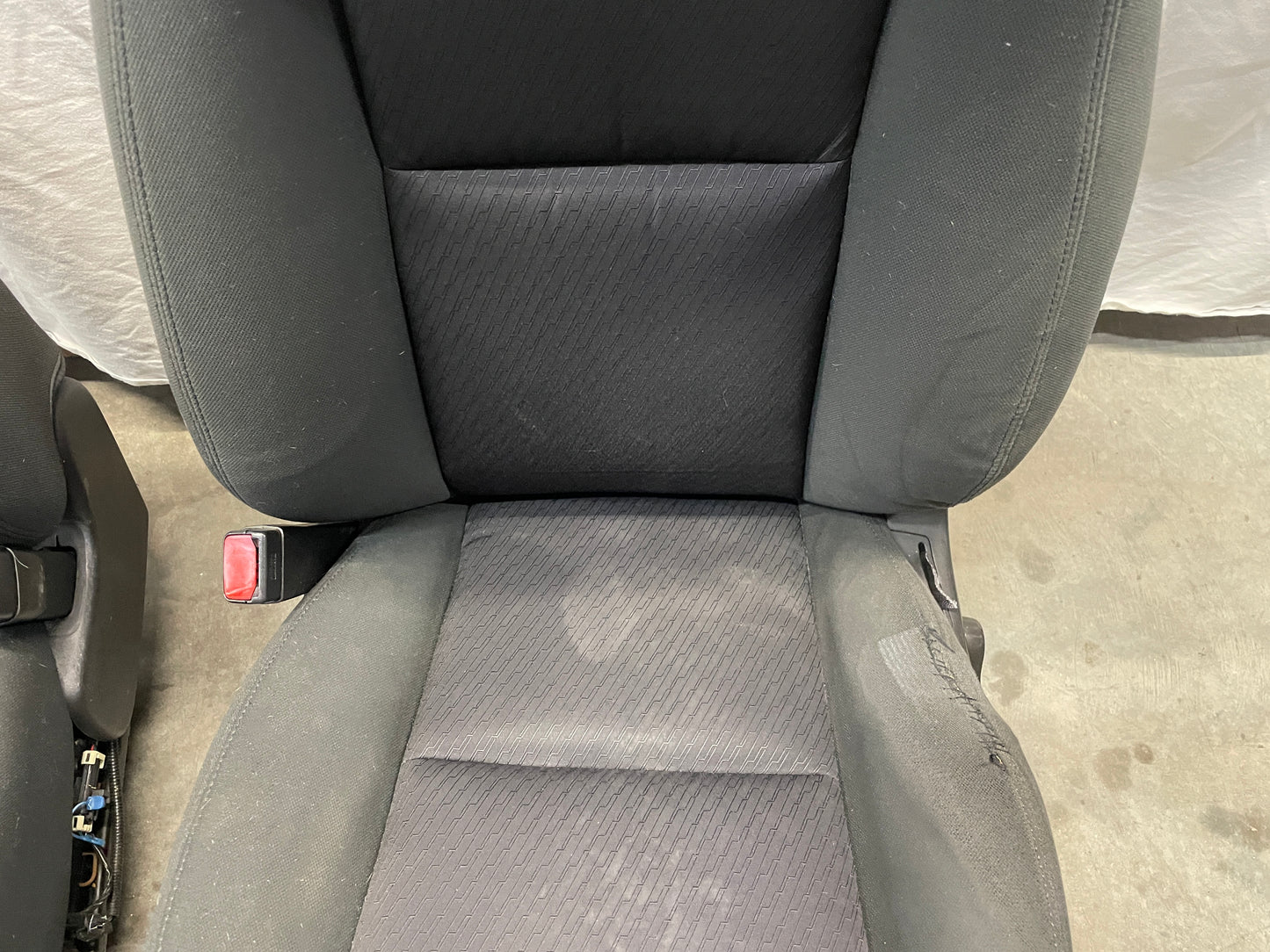 2015 Chevy Silverado K1500 Seats RH & LH Front Black Cloth OEM LOCAL PICK UP - Day's Parts Yard