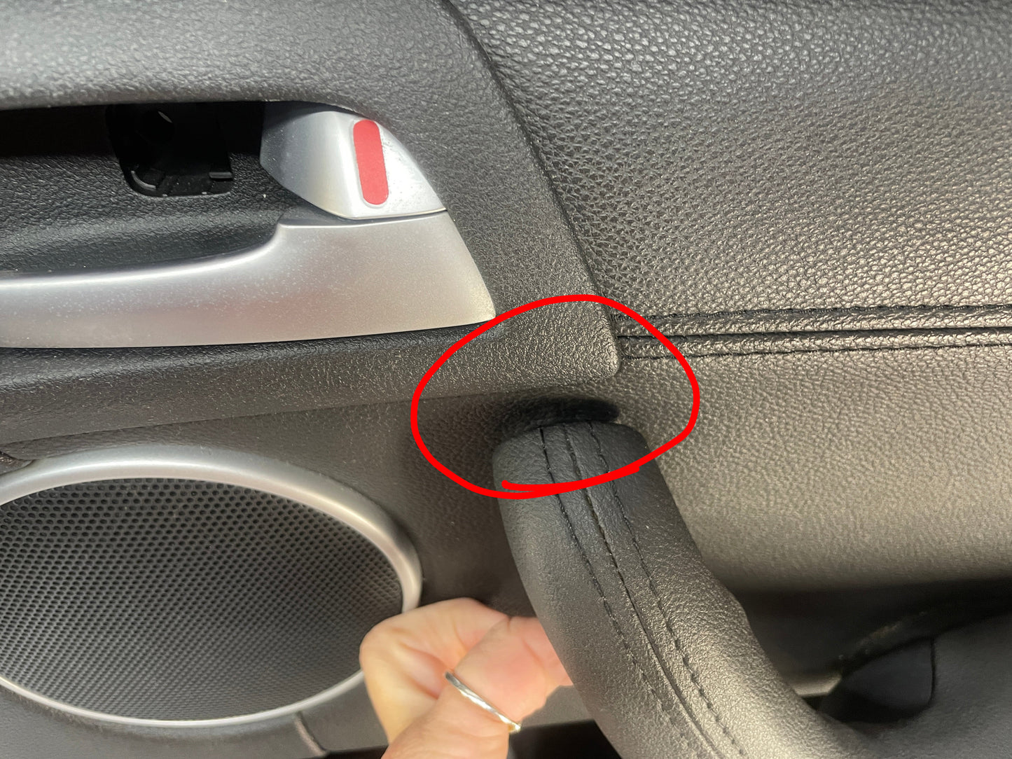 2009 Pontiac G8 RH Passenger Front Interior Door Panel Trim OEM