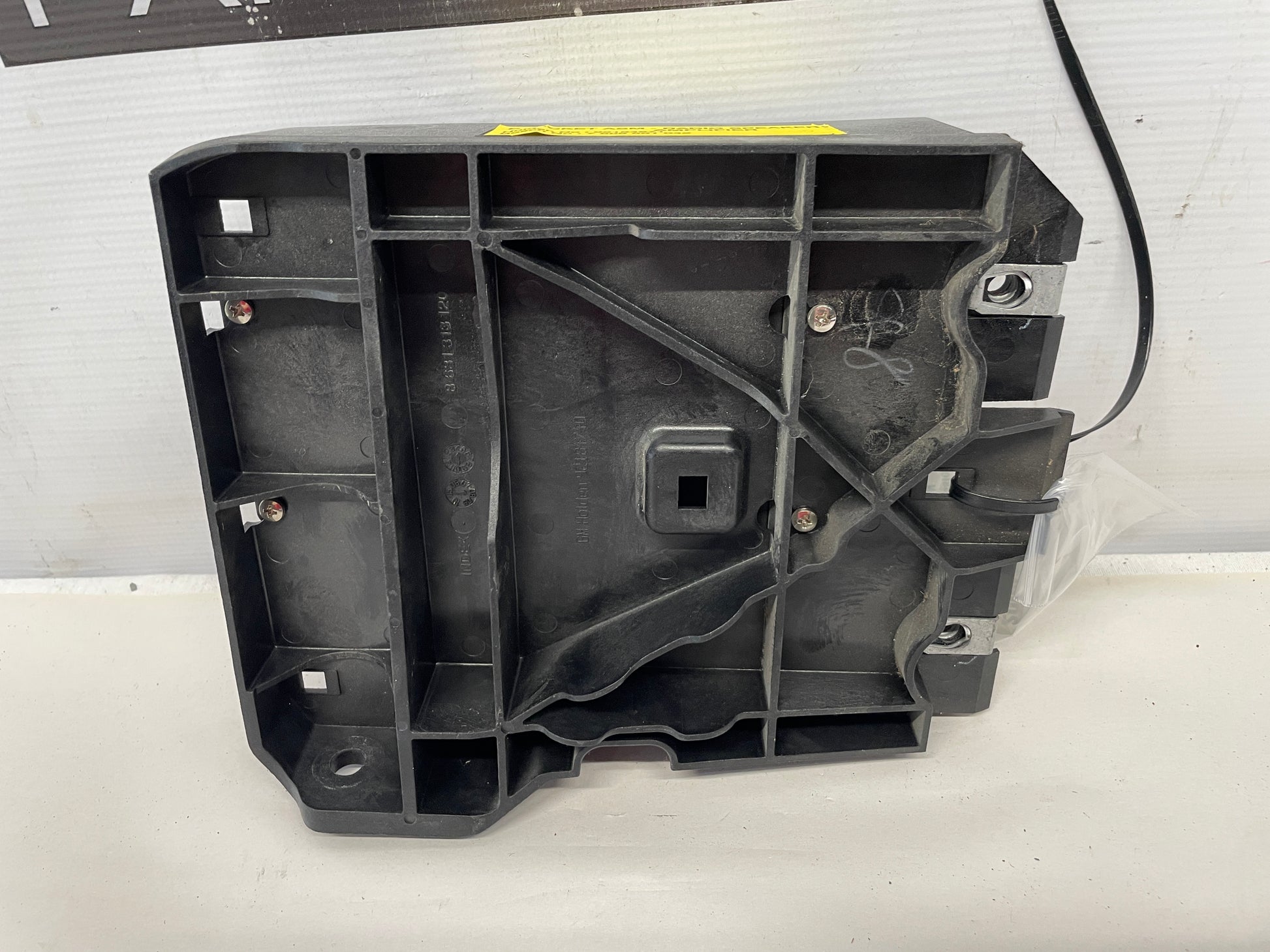 2009 Pontiac G8 Radio Stereo Amplifier Bracket Mount OEM - Day's Parts Yard