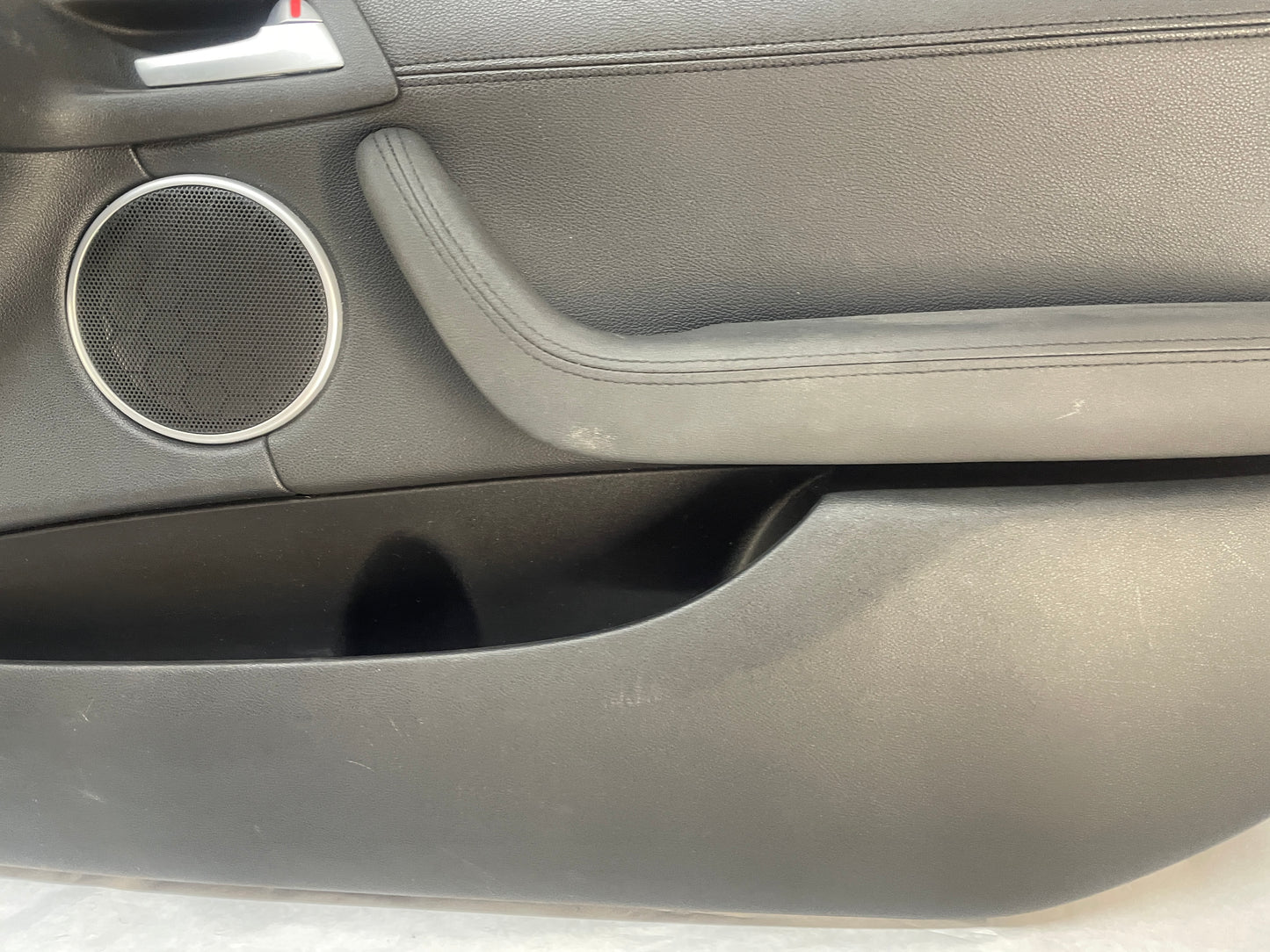 2009 Pontiac G8 RH Passenger Front Interior Door Panel Trim OEM