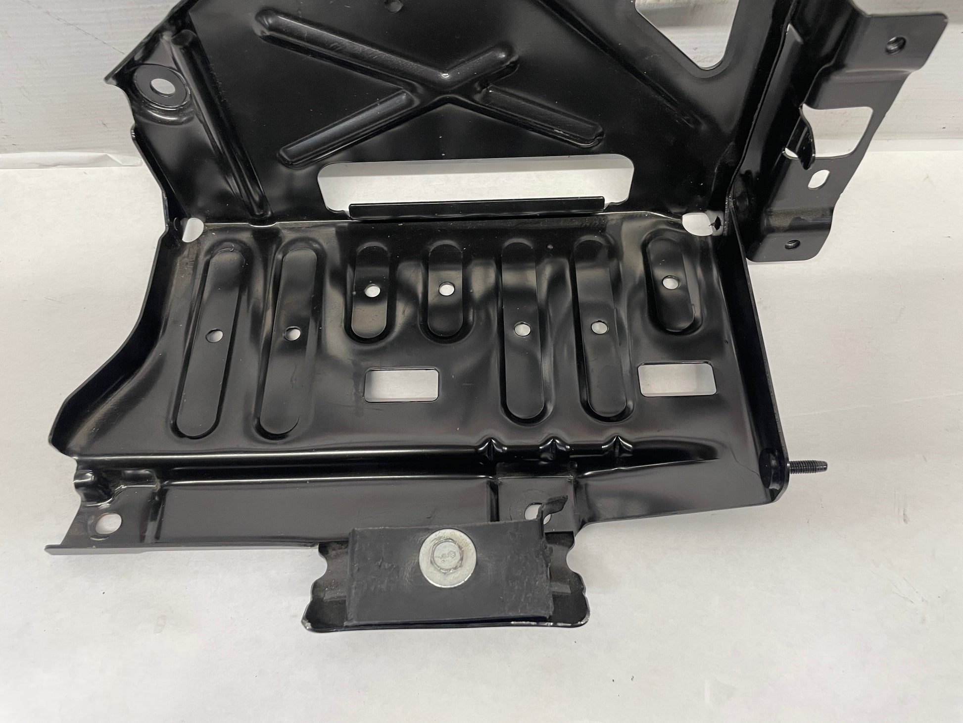 2013 Chevy Caprice RH Passenger Battery Tray Bracket OEM - Day's Parts Yard