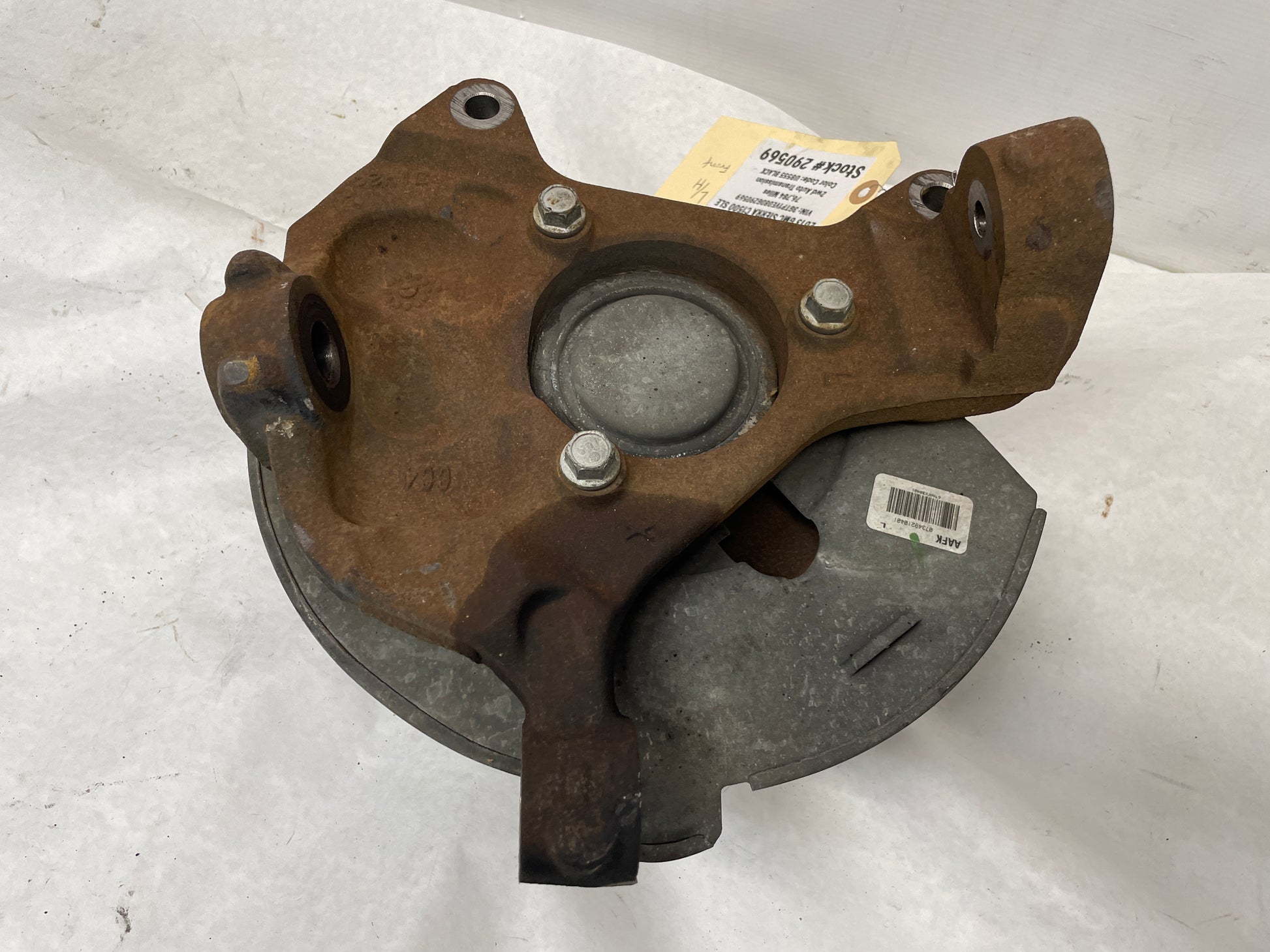 2013 GMC Sierra C1500 SLE LH Driver Front Spindle Knuckle Hub OEM - Day's Parts Yard