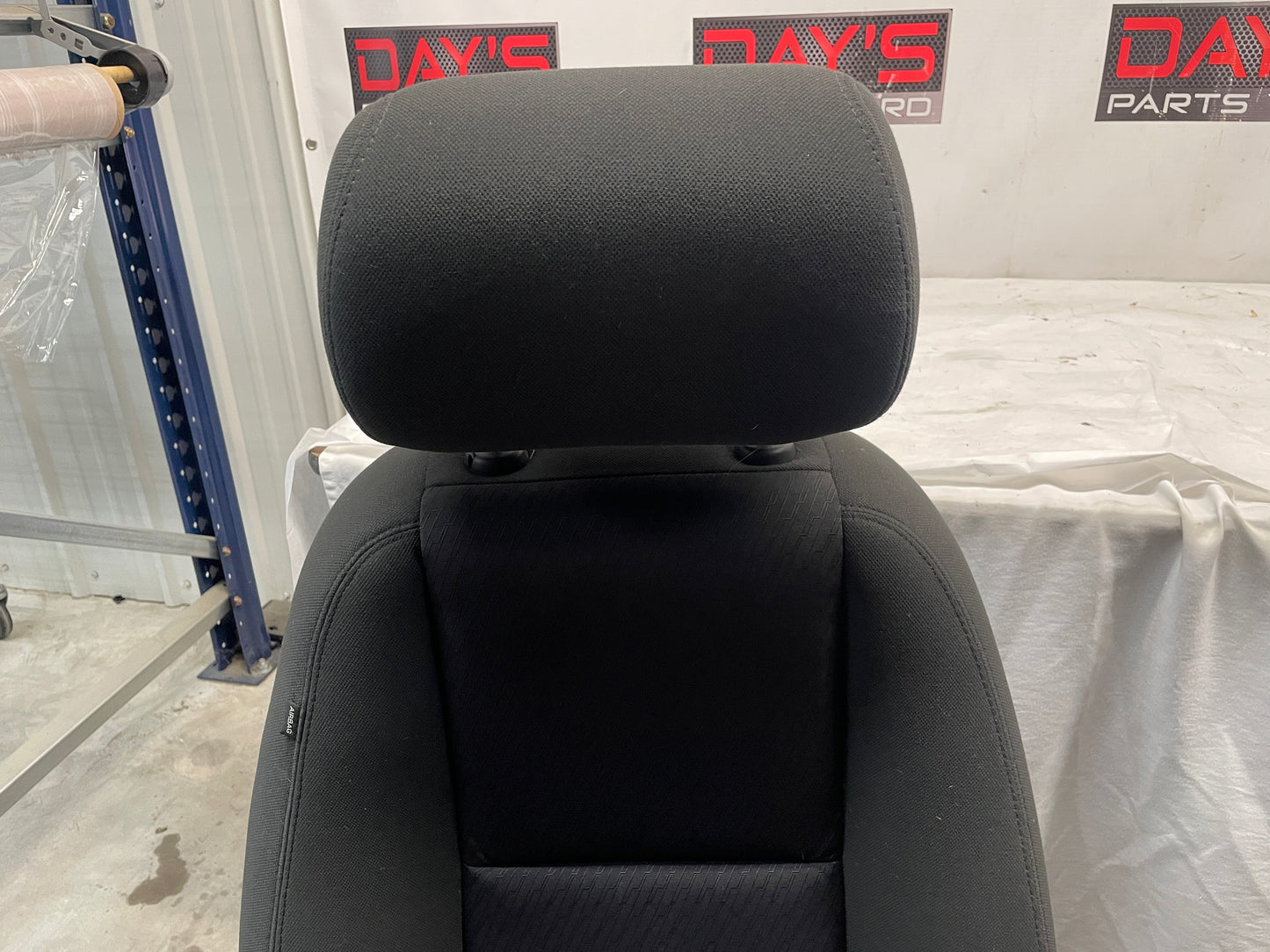 2015 Chevy Silverado K1500 Seats RH & LH Front Black Cloth OEM LOCAL PICK UP - Day's Parts Yard