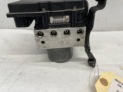 2013 GMC Sierra C1500 SLE ABS Pump Control  Module OEM - Day's Parts Yard