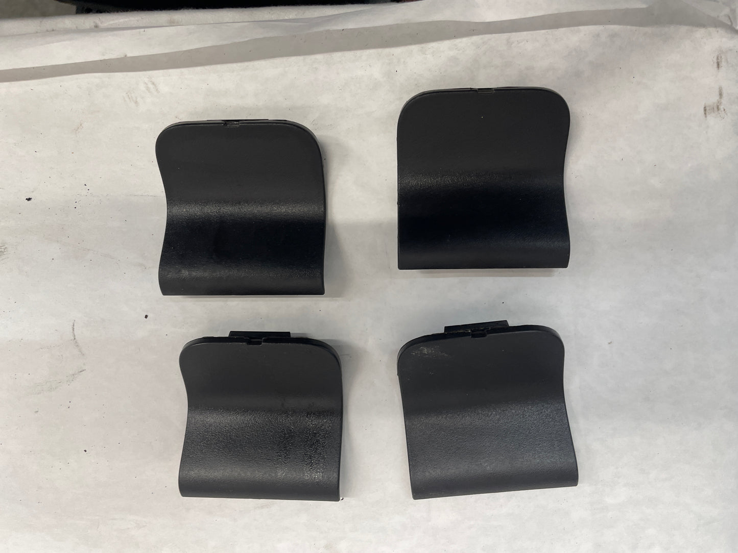2015 Chevy Silverado K1500 Seats RH & LH Front Black Cloth OEM LOCAL PICK UP - Day's Parts Yard