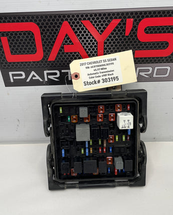 2017 Chevy SS Sedan Engine Bay Relay Fuse Box OEM