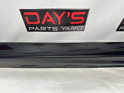 2009 Pontiac G8 GT LH Driver Rocker Molding Side Skirt Panel Trim OEM - Day's Parts Yard