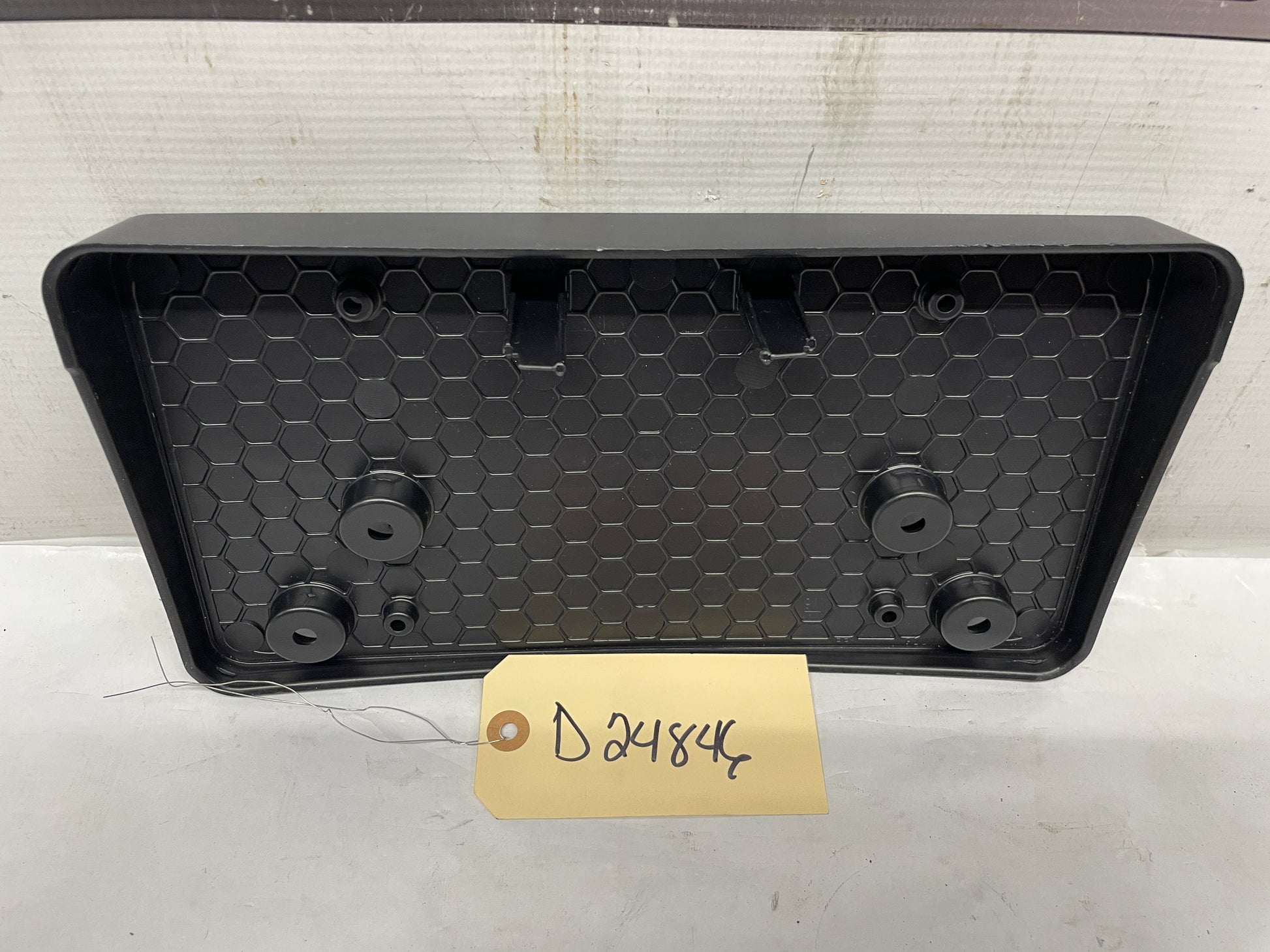 2016 Chevy SS Sedan Front Bumper License Plate Bracket OEM - Day's Parts Yard