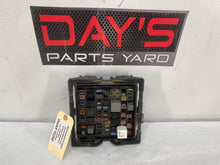 2015 Chevy SS Sedan Engine Bay Fuse Relay Wiring Wire Harness Junction Box Block OEM