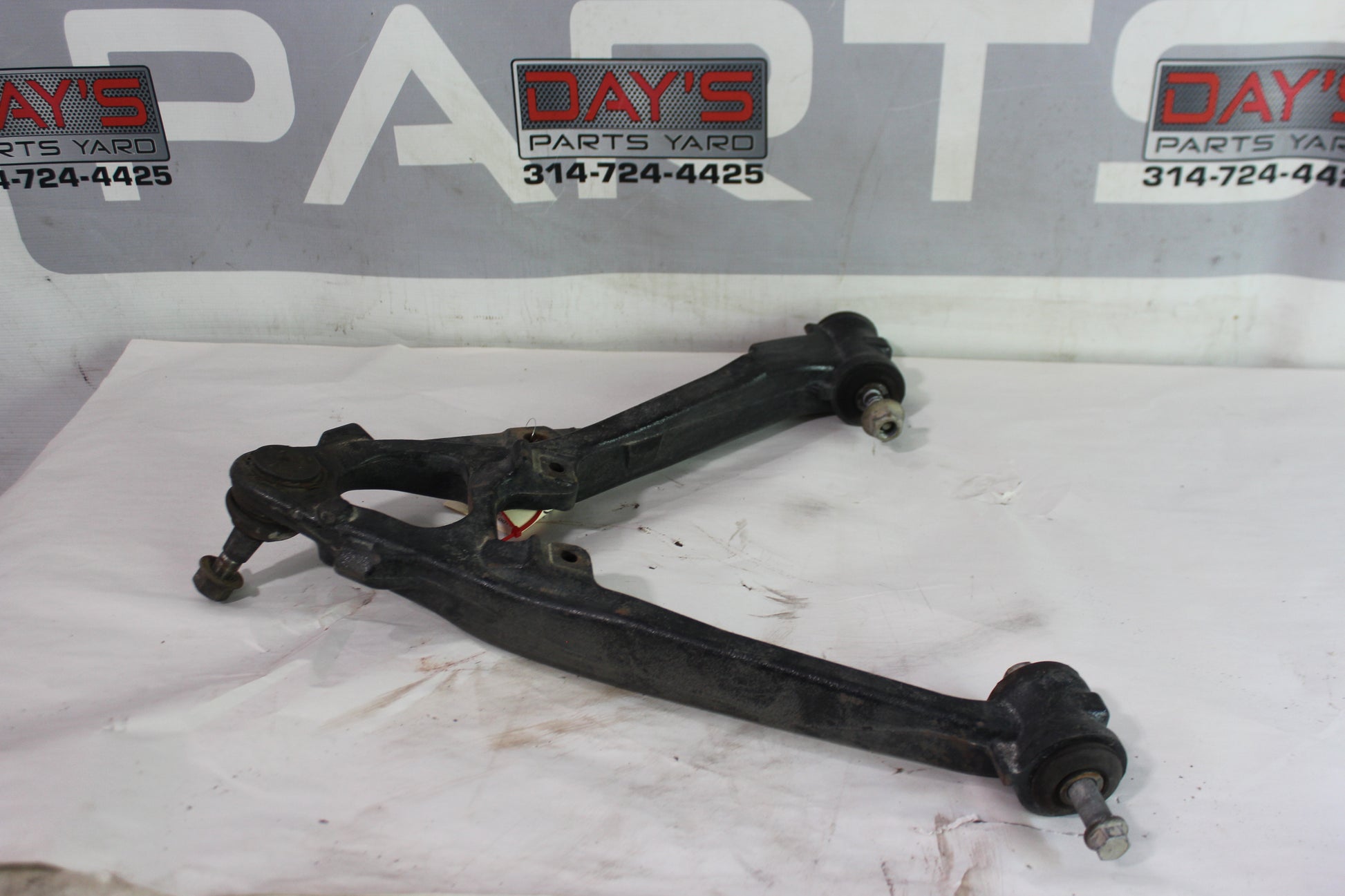 2015 Chevy Silverado 1500 LTZ Front RH Passenger Lower Control Arm OEM - Day's Parts Yard