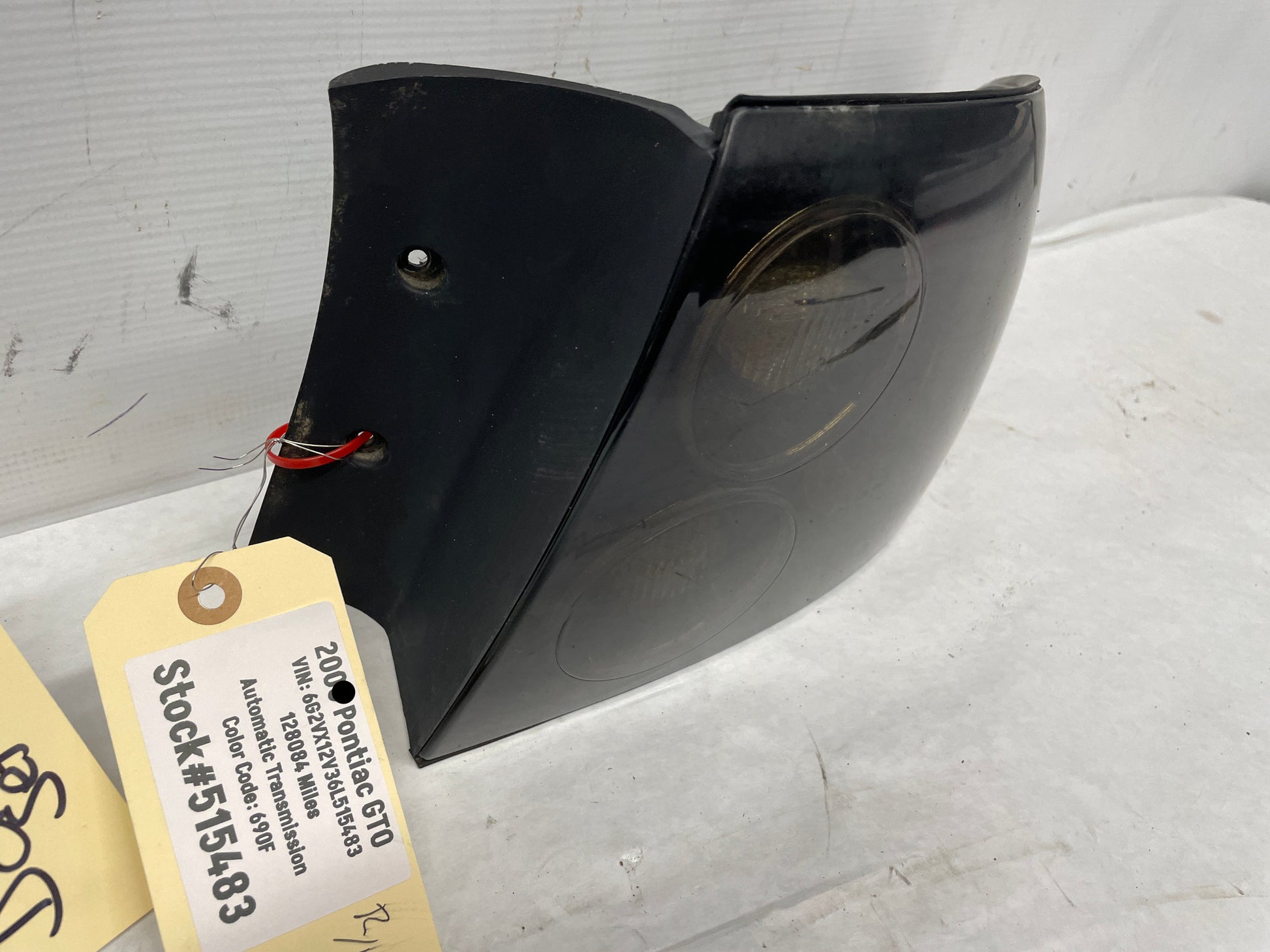 2006 Pontiac GTO RH & LH Tail Light Taillight Lamp OEM - Day's Parts Yard