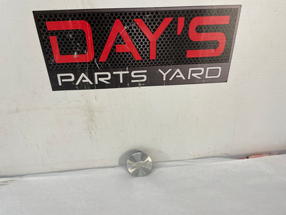 2015 Chevy Camaro SS Wheel Center Cap OEM - Day's Parts Yard