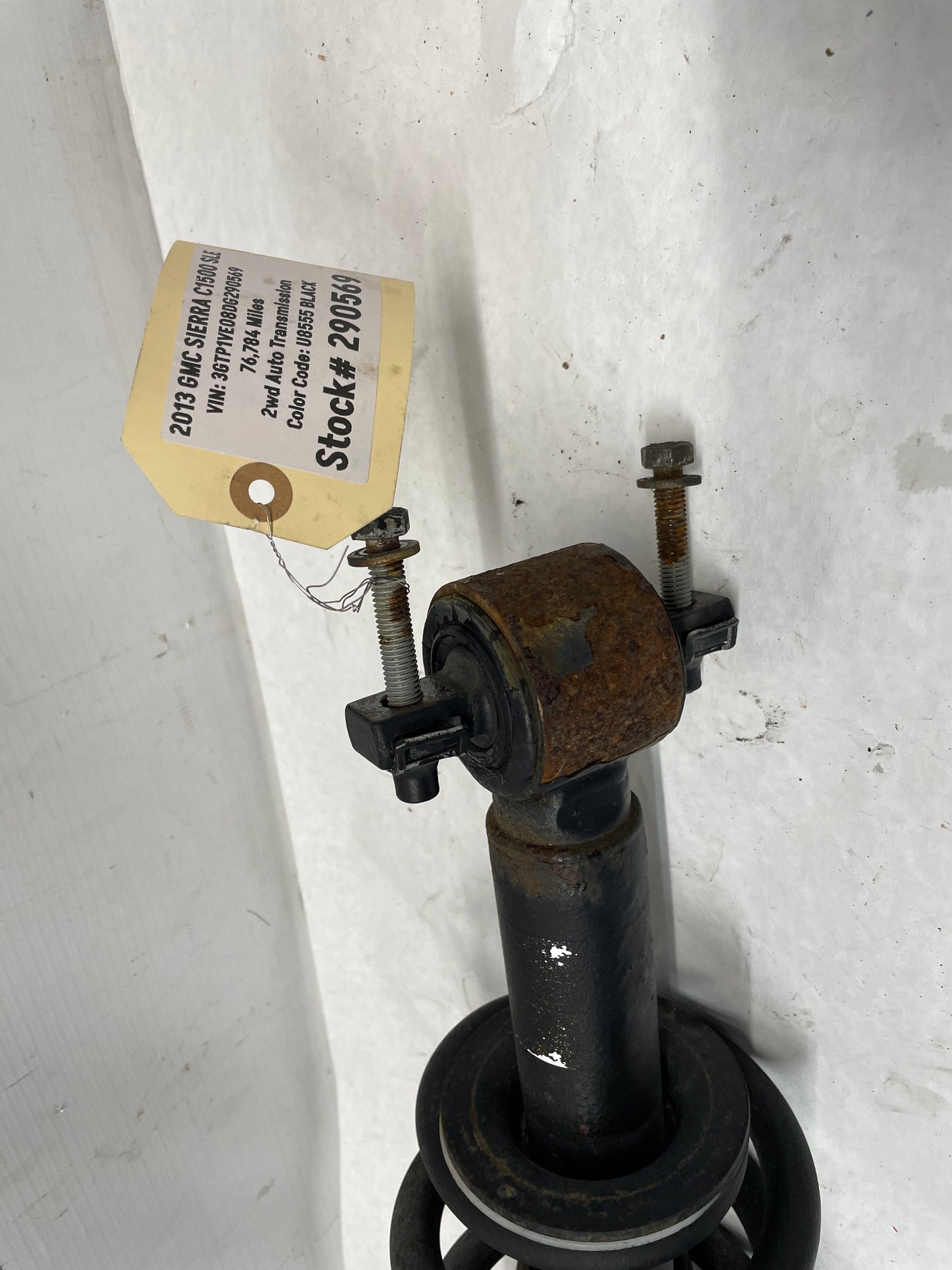 2013 GMC Sierra C1500 SLE LH Driver Front Strut OEM - Day's Parts Yard