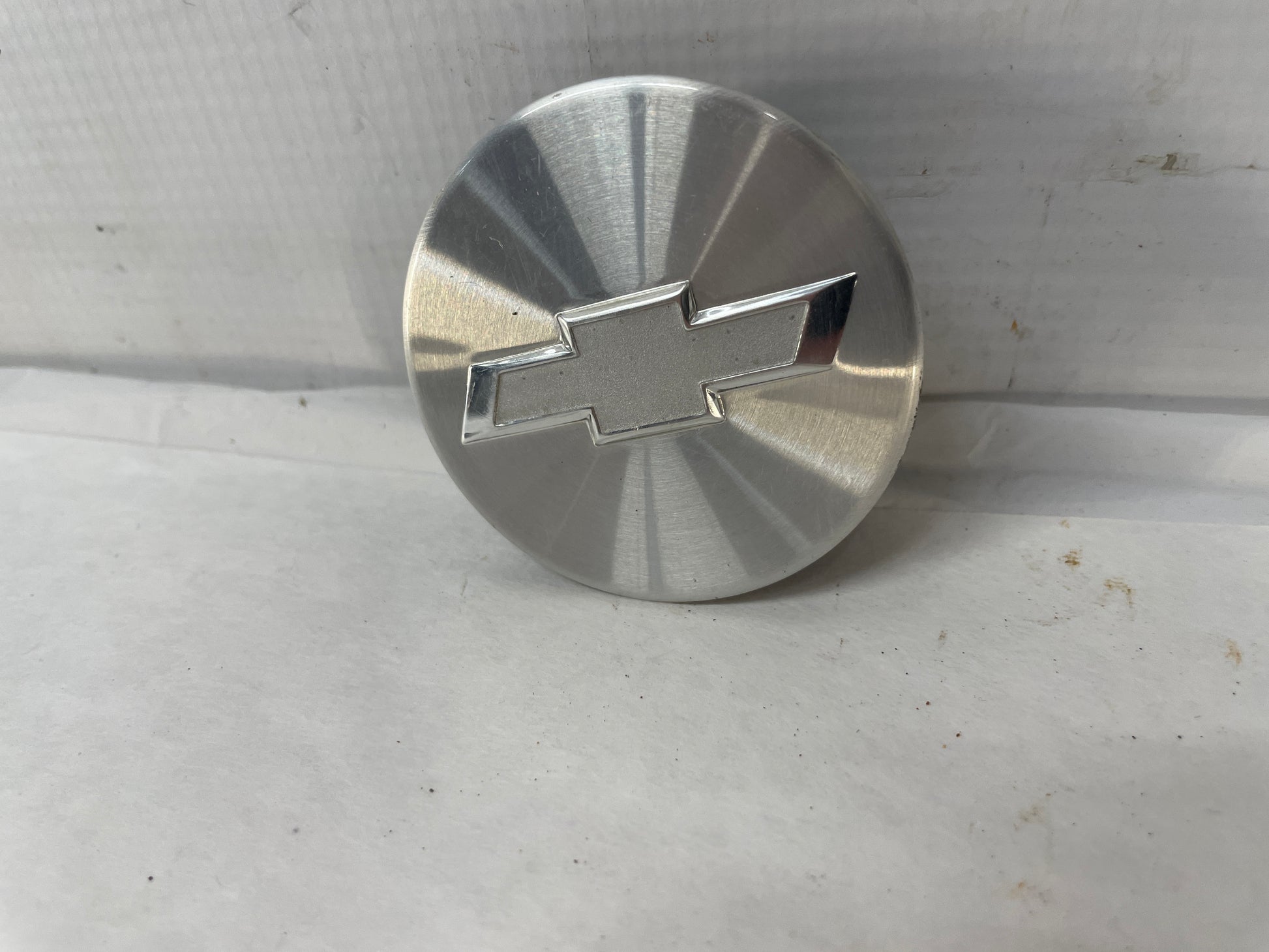 2015 Chevy Camaro SS Wheel Center Cap OEM - Day's Parts Yard
