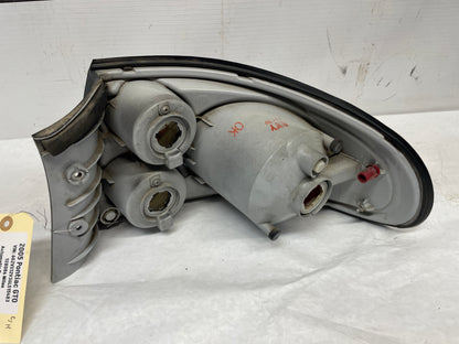 2006 Pontiac GTO RH & LH Tail Light Taillight Lamp OEM - Day's Parts Yard