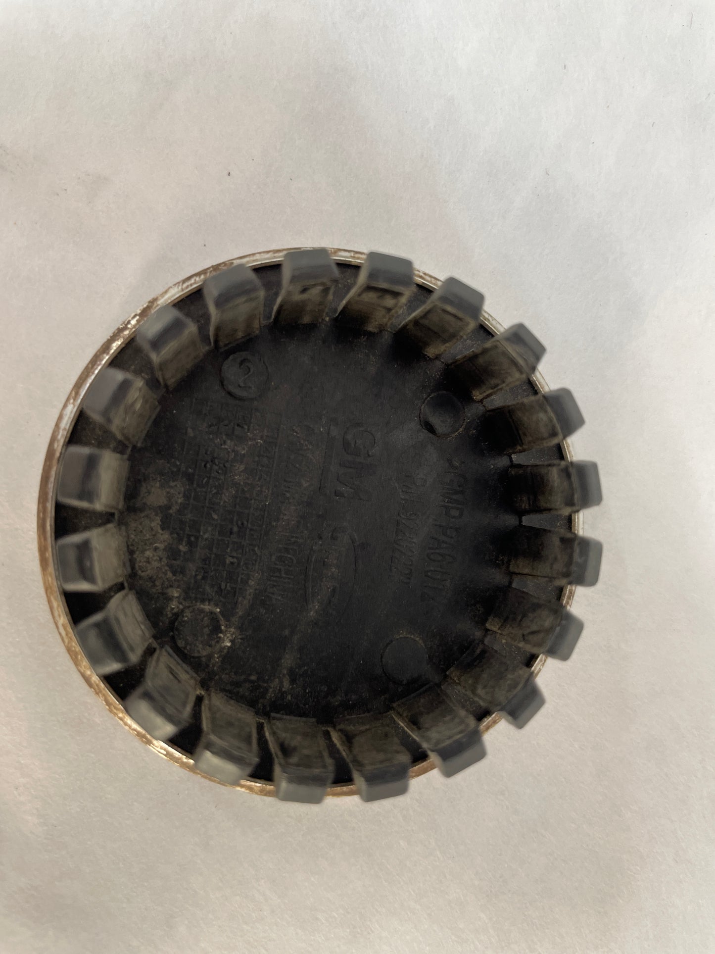 2015 Chevy Camaro SS Wheel Center Cap OEM - Day's Parts Yard