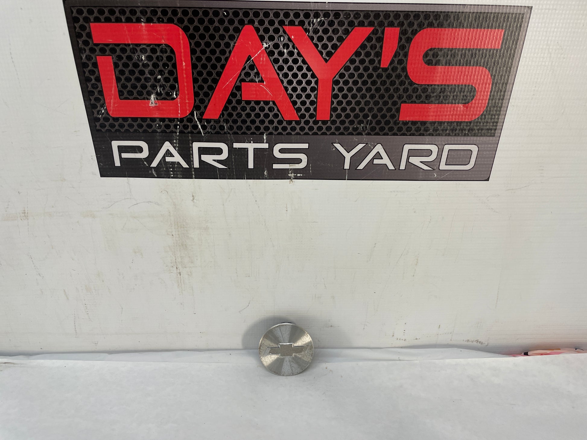 2015 Chevy Camaro SS Wheel Center Cap OEM - Day's Parts Yard