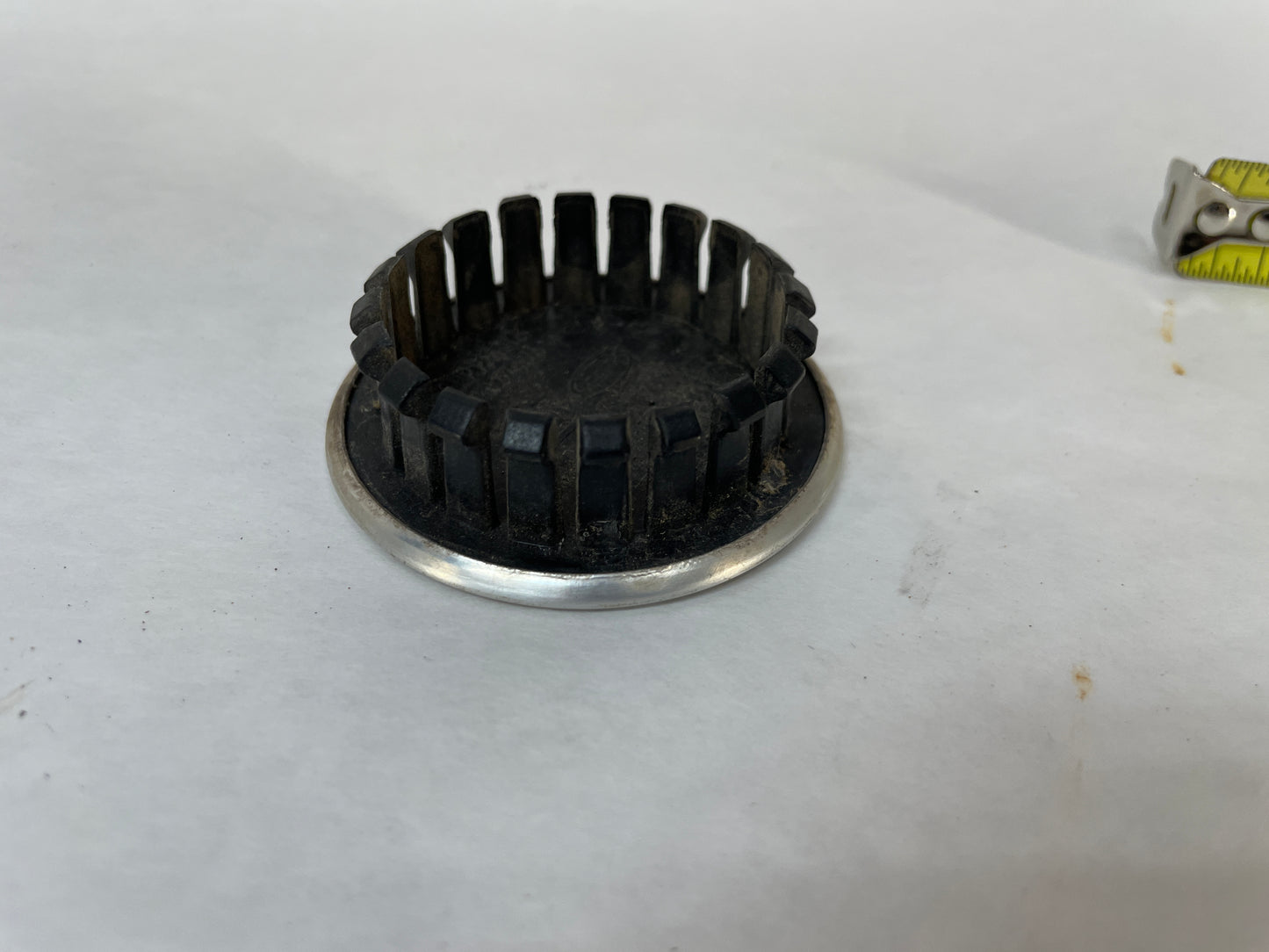 2015 Chevy Camaro SS Wheel Center Cap OEM - Day's Parts Yard