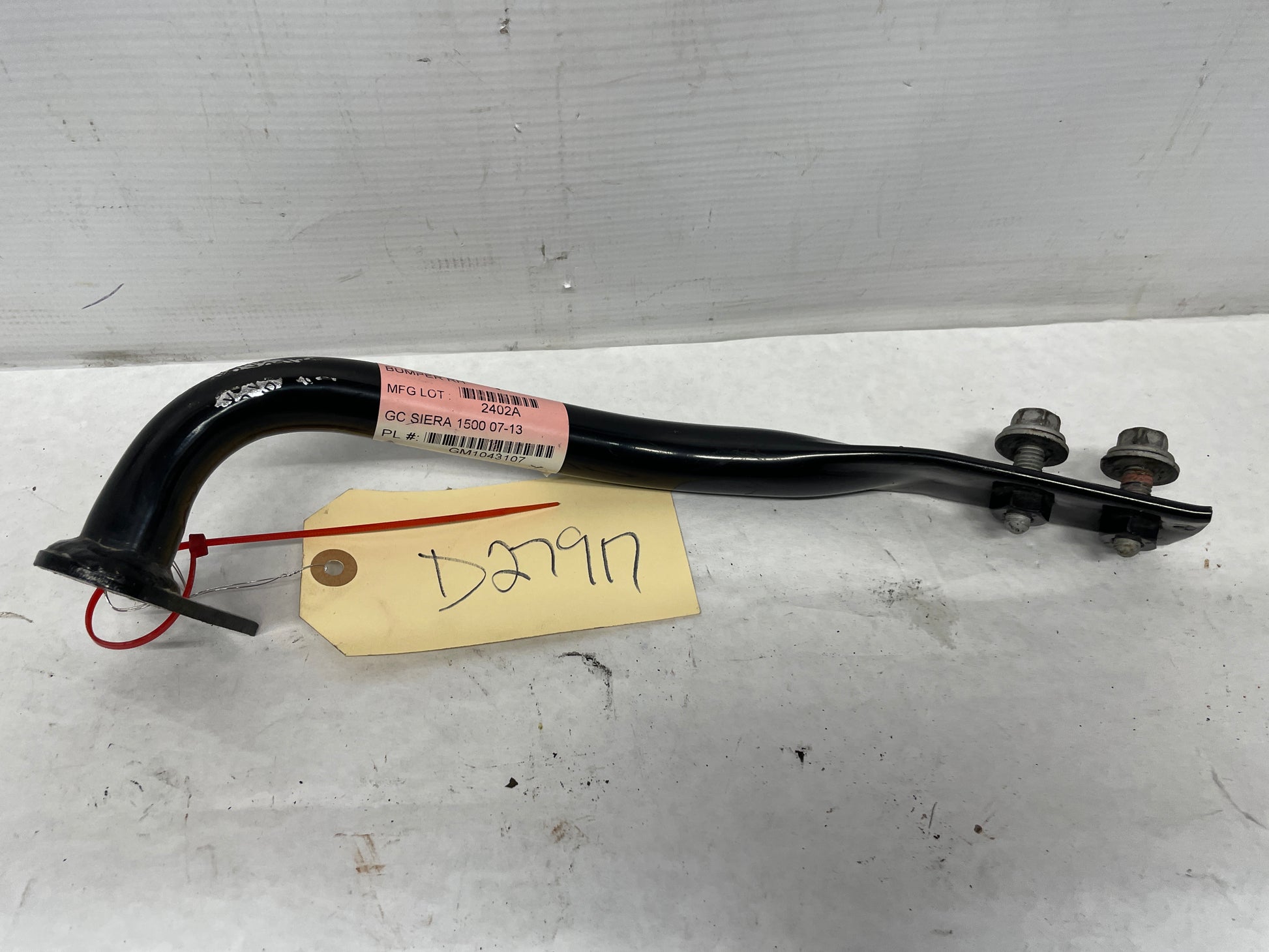 2013 GMC Sierra C1500 SLE RH & LH Front Bumper Face Bars OEM - Day's Parts Yard