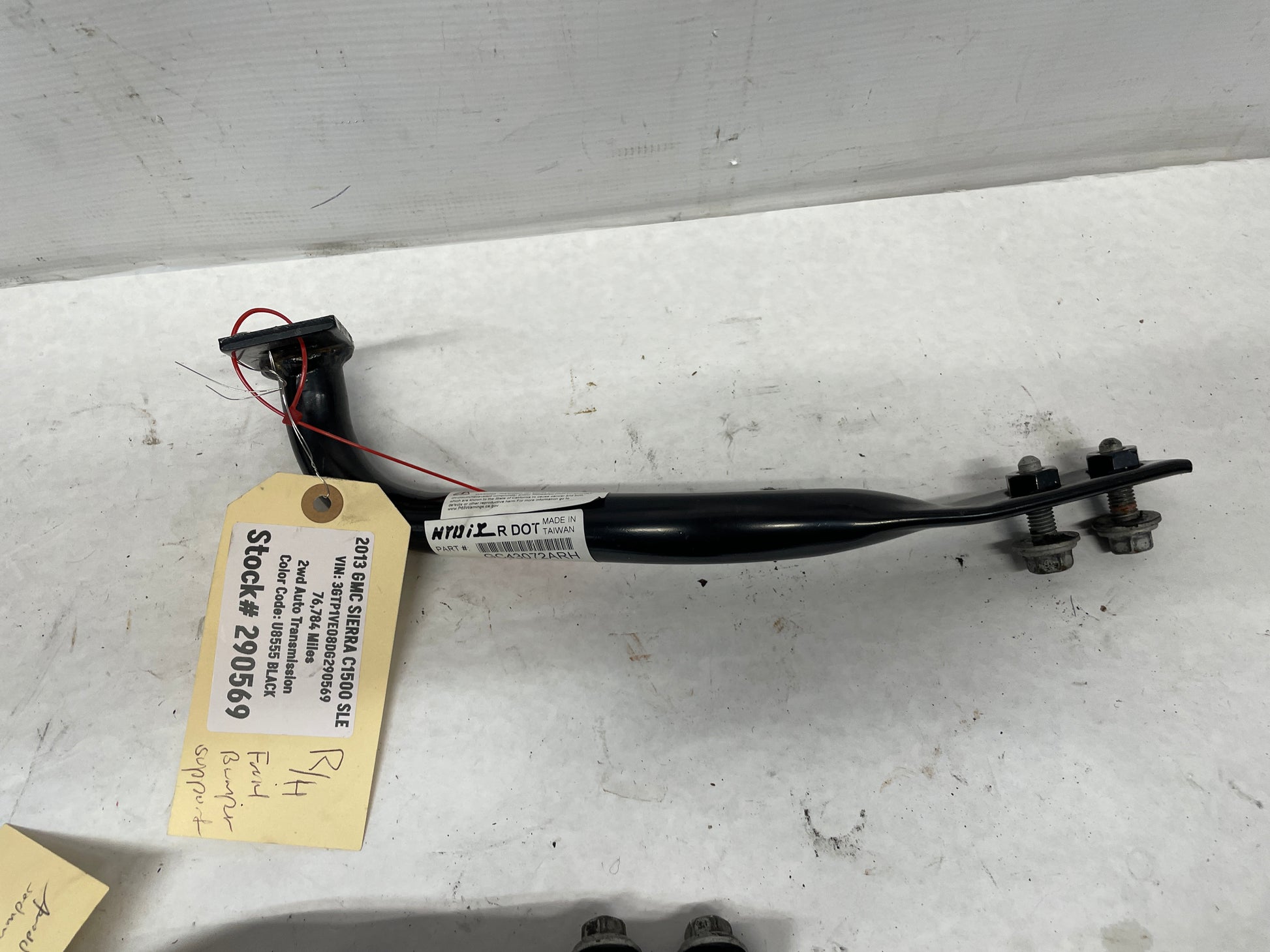 2013 GMC Sierra C1500 SLE RH & LH Front Bumper Face Bars OEM - Day's Parts Yard