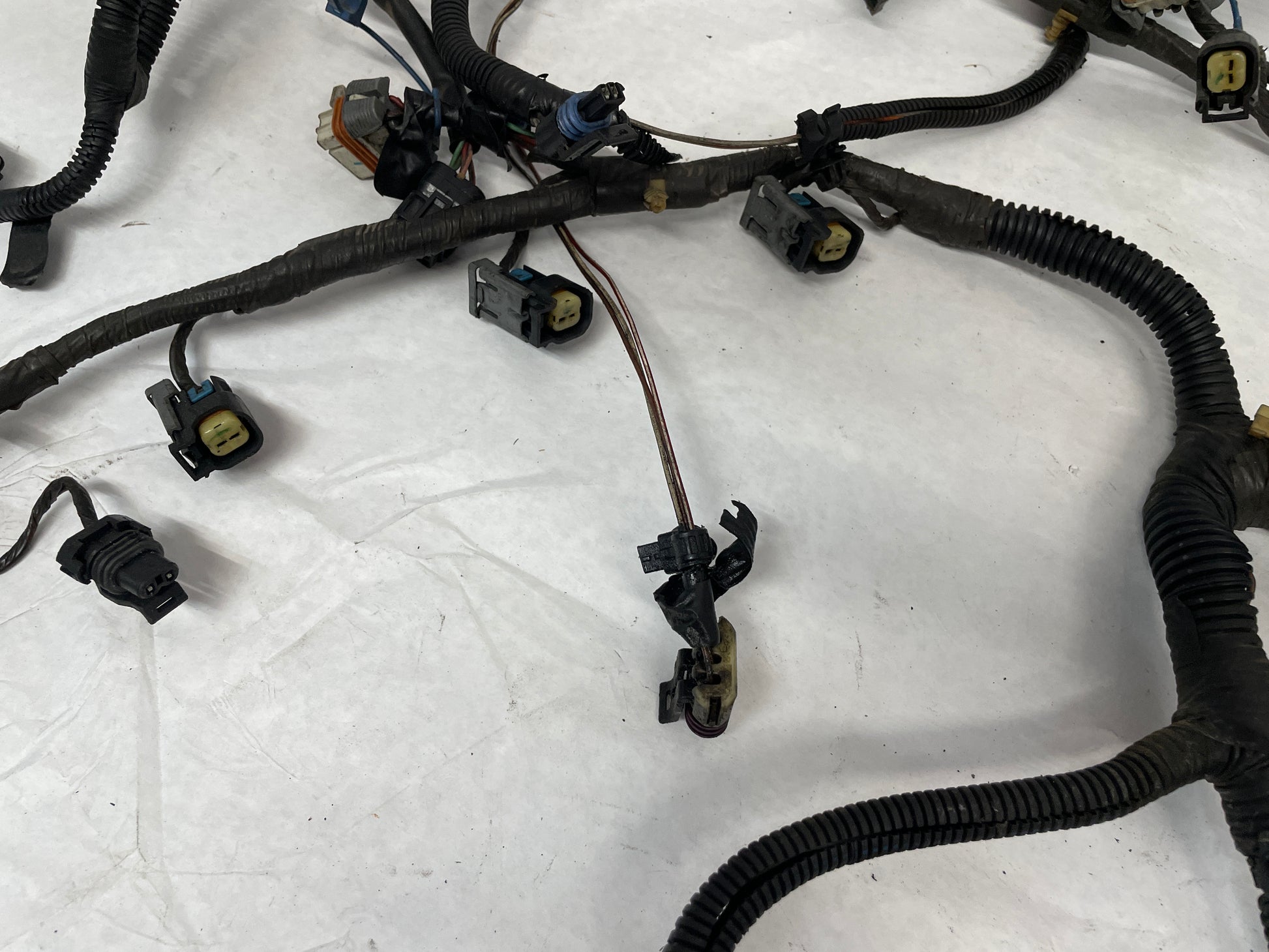 2006 Pontiac GTO Engine Motor Auto Transmission Wire Wiring Harness OEM - Day's Parts Yard