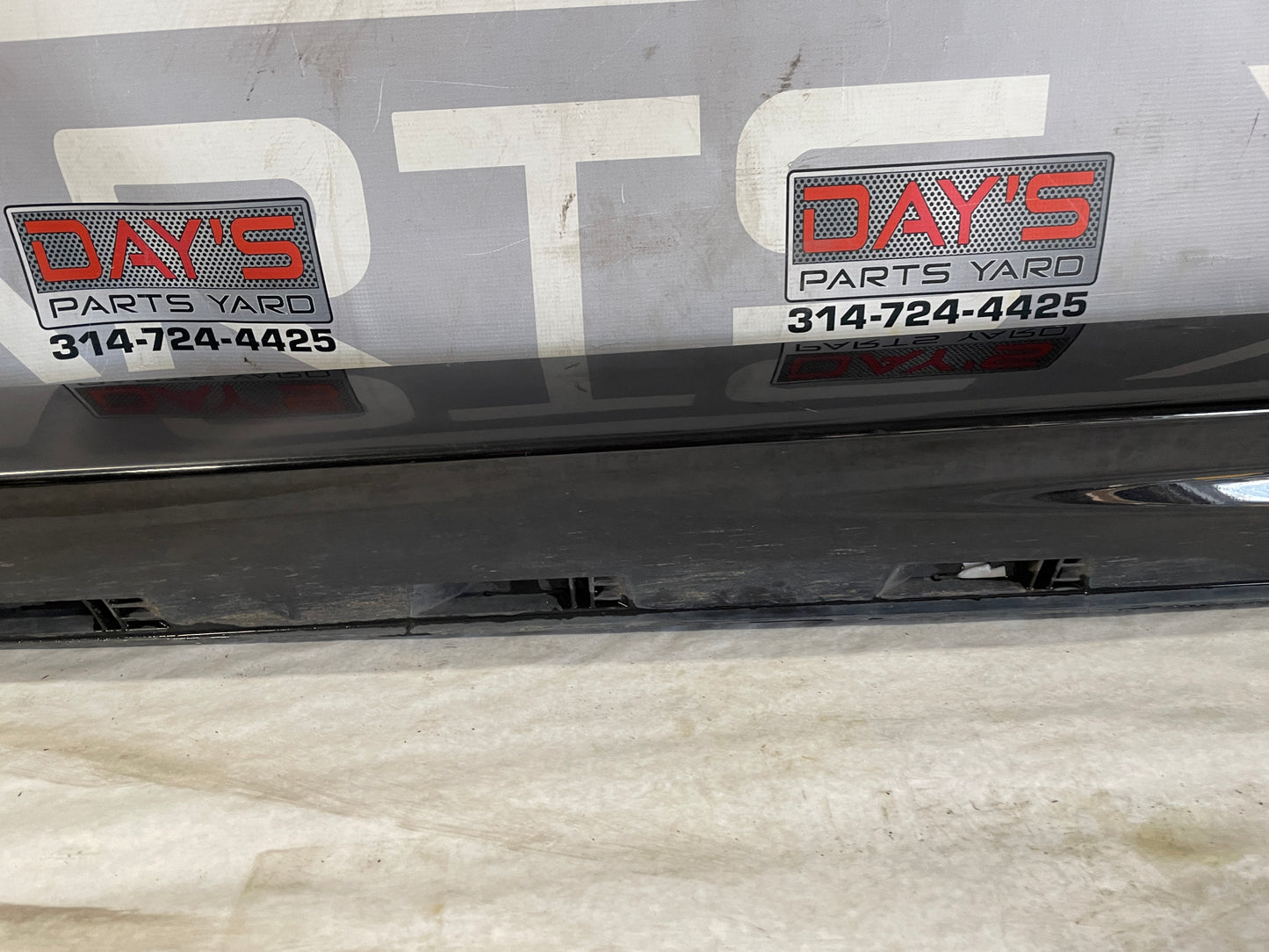 2014 Chevy SS Sedan LH Driver Rocker Molding Panel OEM - Day's Parts Yard