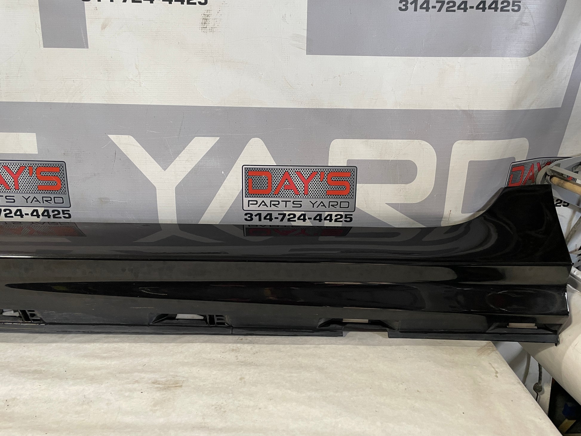 2014 Chevy SS Sedan LH Driver Rocker Molding Panel OEM - Day's Parts Yard