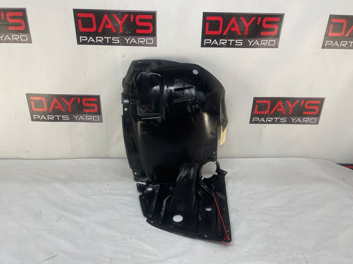 2010 Cadillac CTS-V RH Passenger Front Fender Wheel House Well Liner Extension OEM