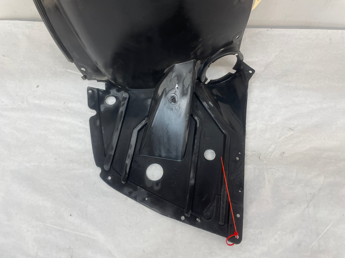 2010 Cadillac CTS-V RH Passenger Front Fender Wheel House Well Liner Extension OEM