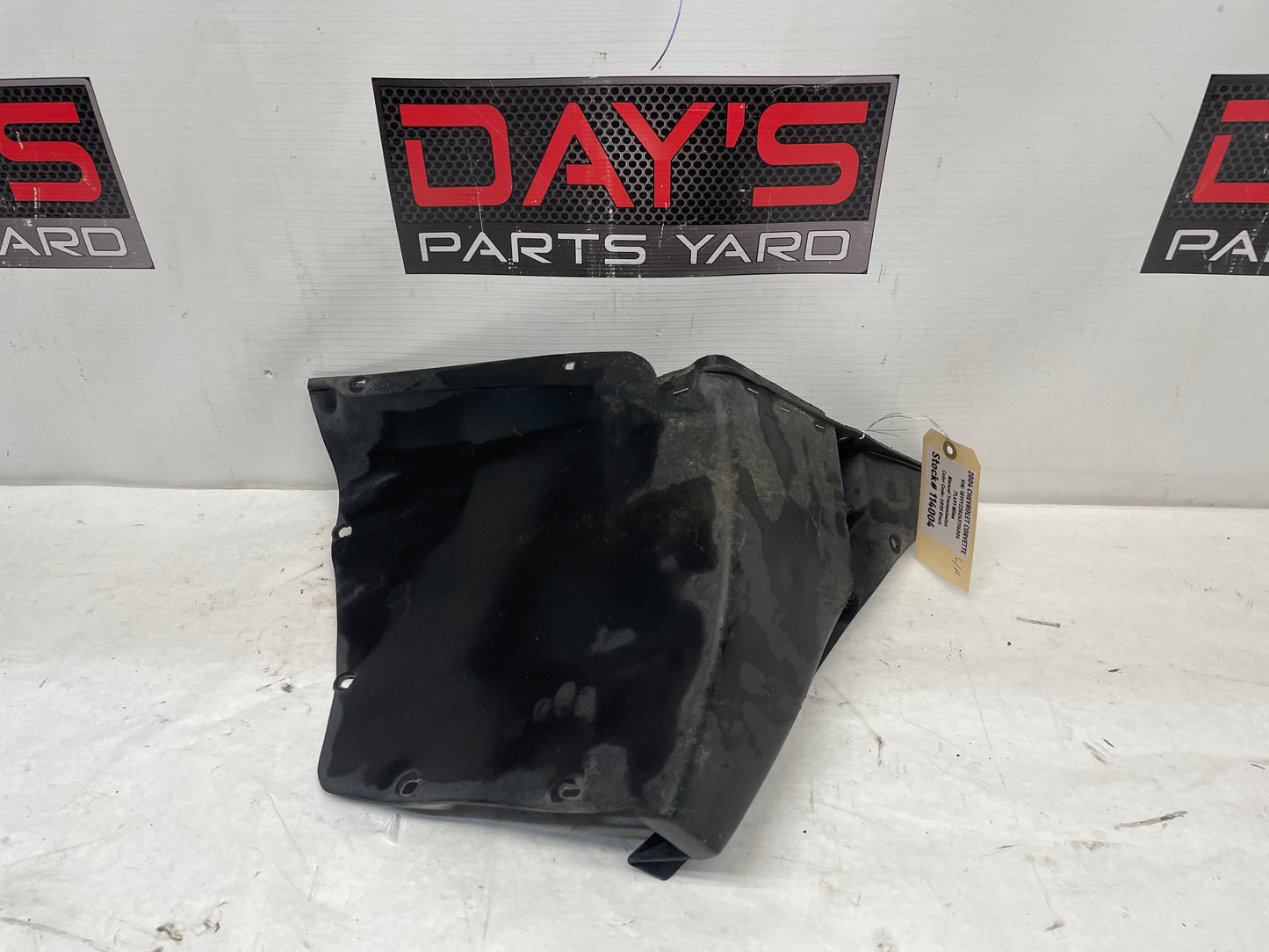 2004 Chevy C5 Corvette LH Driver Front Inner Fender Wheel Well House Liner OEM - Day's Parts Yard