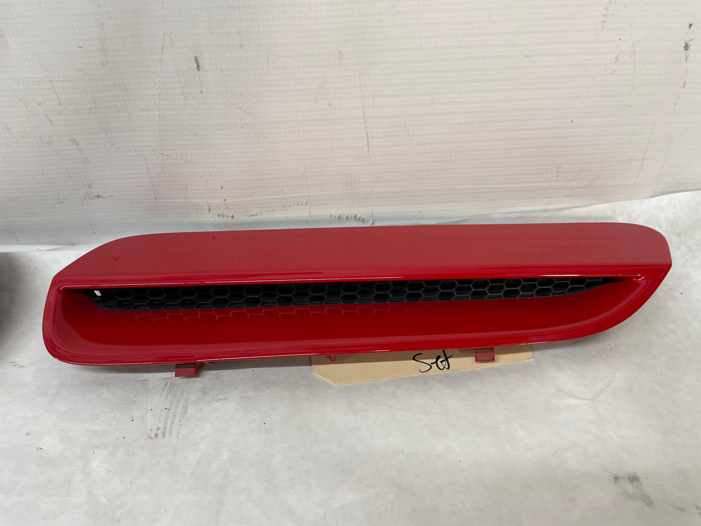 2009 Pontiac G8 GT RH & LH Hood Scoops Vents Red OEM - Day's Parts Yard
