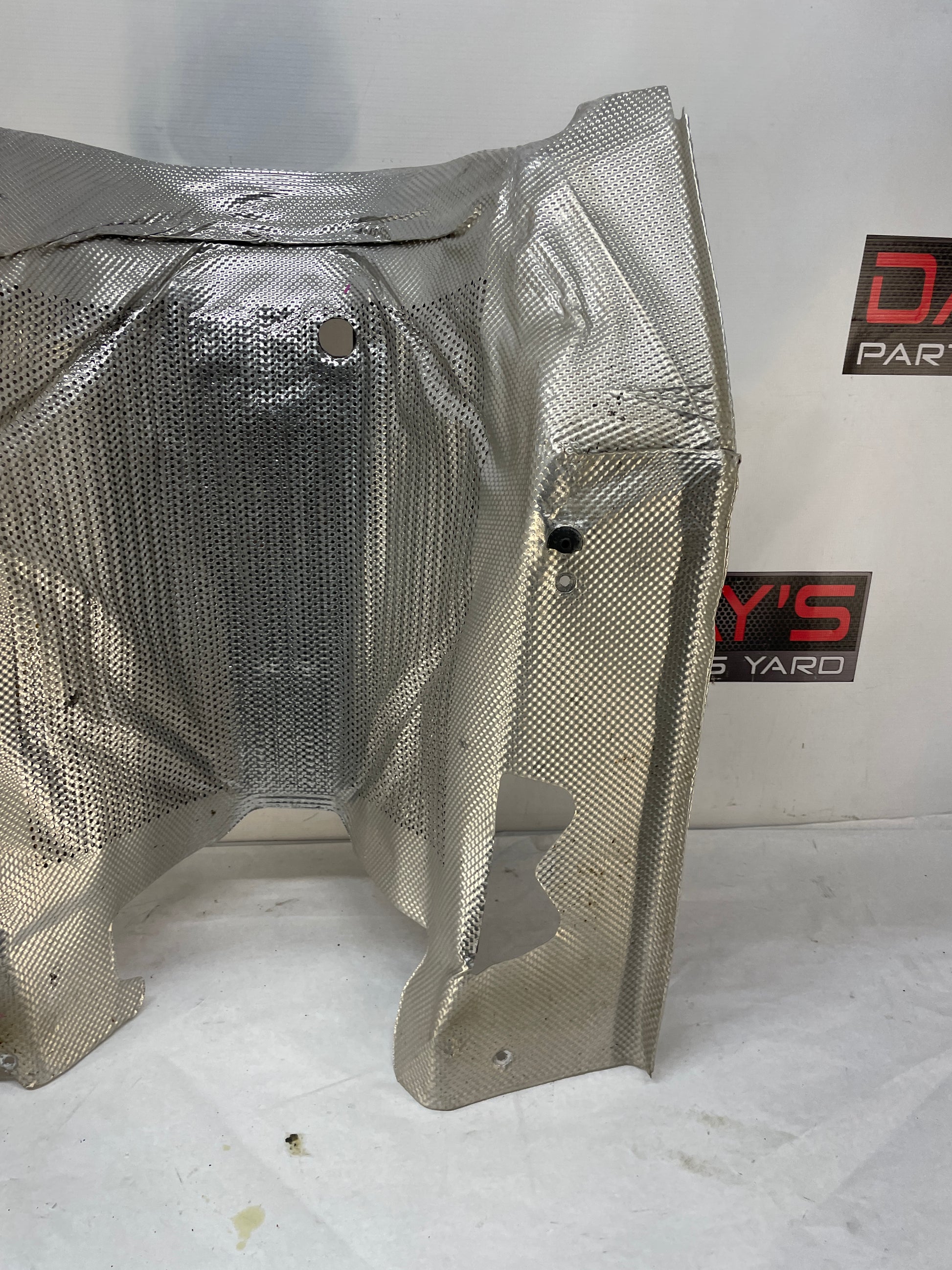 2009 Pontiac G8 GT Transmission Tunnel Exhaust Heat Shield OEM - Day's Parts Yard