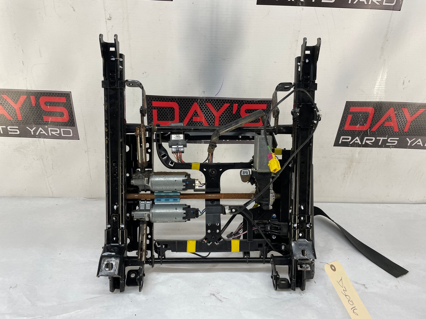 2009 Pontiac G8 GT LH Driver Front Seat Track Frame Electric OEM