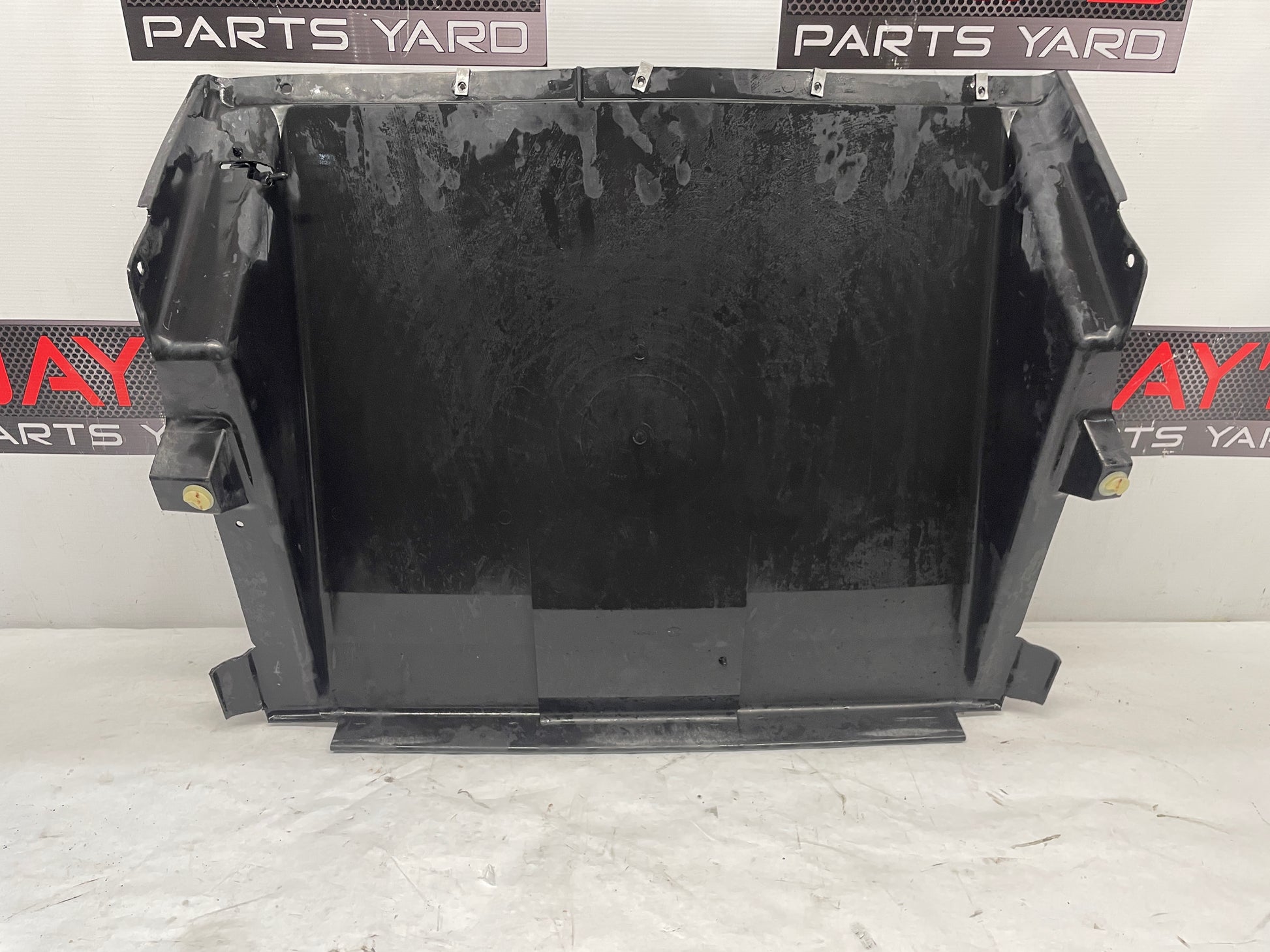 2004 Chevy C5 Corvette Lower Radiator Shroud Support Air Dam Baffle OEM - Day's Parts Yard