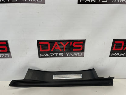 2009 Pontiac G8 GT RH Passenger Rear Door Trim Sill Scuff Kick Panel OEM - Day's Parts Yard