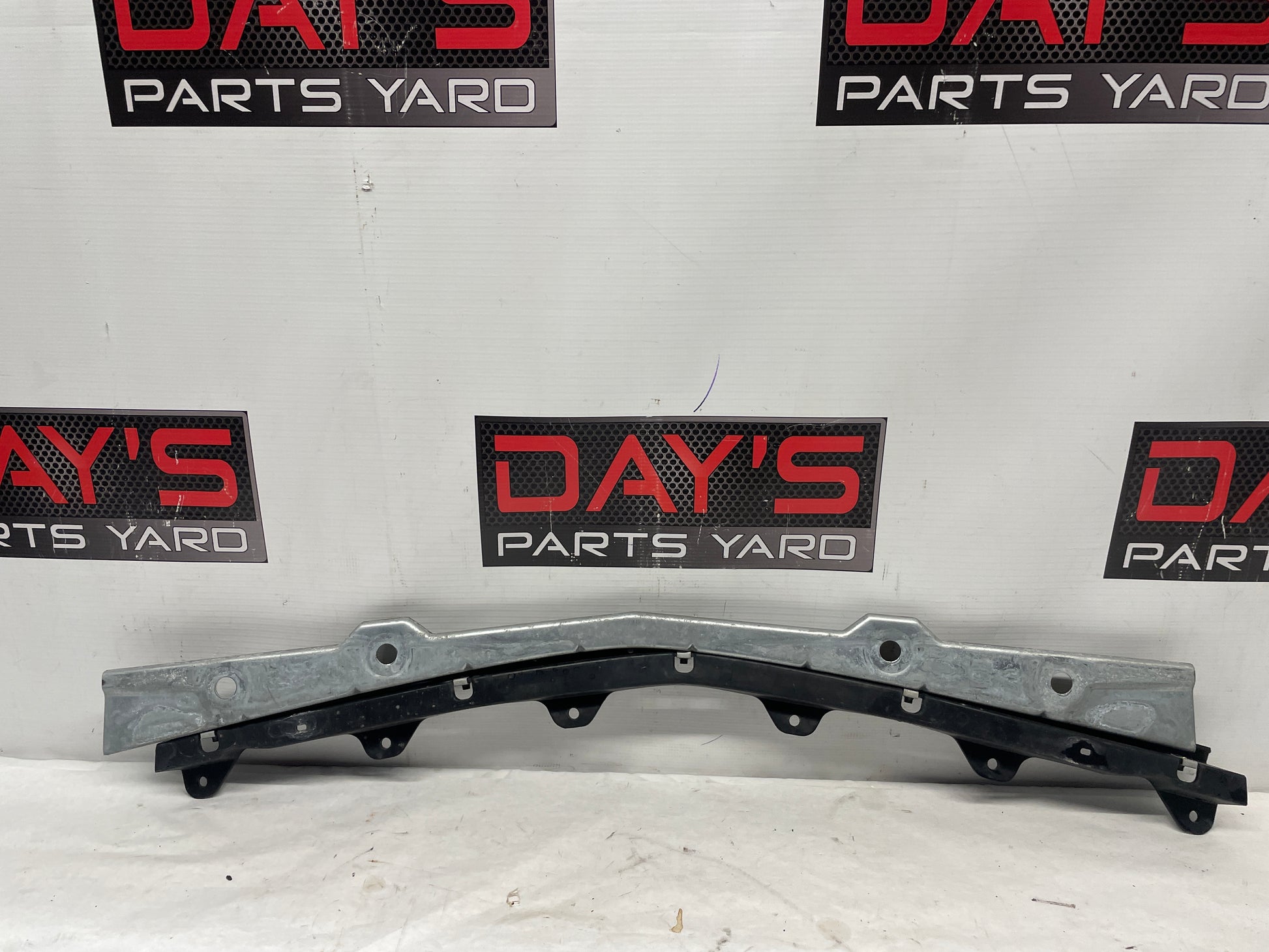 2004 Chevy C5 Corvette Front Bumper Fascia Retainer Bracket Mount OEM - Day's Parts Yard