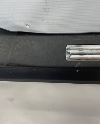 2009 Pontiac G8 RH Passenger Front Door Sill Kick Panel / Scuff Plate OEM